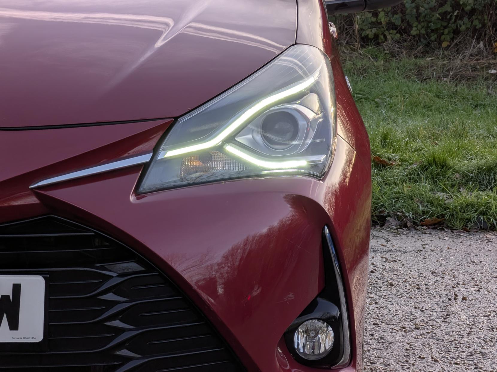 Toyota Yaris 1.5 VVT-h Excel Hatchback 5dr Petrol Hybrid E-CVT Euro 6 (s/s) (15in Alloy) (100 ps)