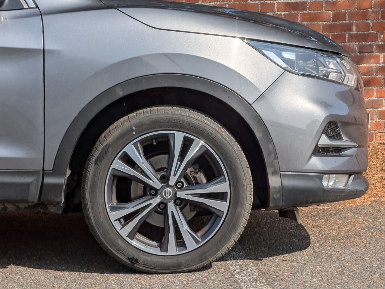 Nissan Qashqai 1.2 DIG-T N-Connecta SUV 5dr Petrol Manual Euro 6 (s/s) (115 ps)