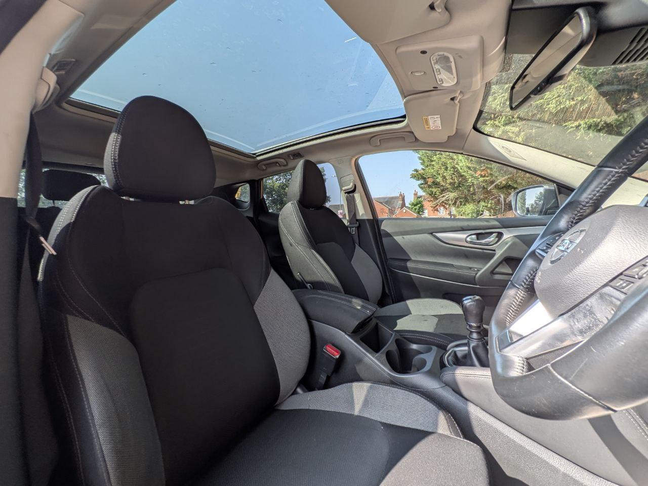 Nissan Qashqai 1.2 DIG-T N-Connecta SUV 5dr Petrol Manual Euro 6 (s/s) (115 ps)