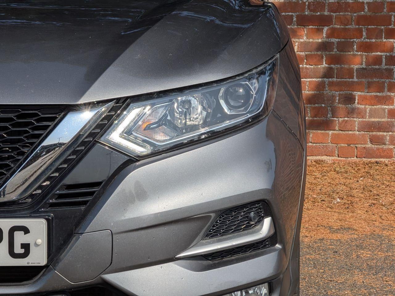 Nissan Qashqai 1.2 DIG-T N-Connecta SUV 5dr Petrol Manual Euro 6 (s/s) (115 ps)