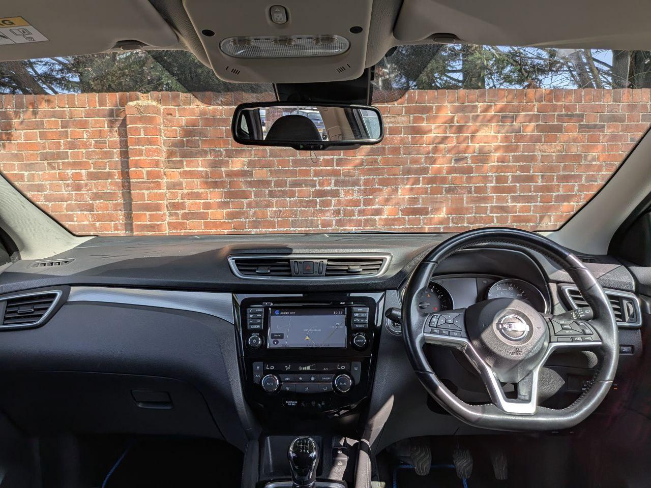 Nissan Qashqai 1.2 DIG-T N-Connecta SUV 5dr Petrol Manual Euro 6 (s/s) (115 ps)