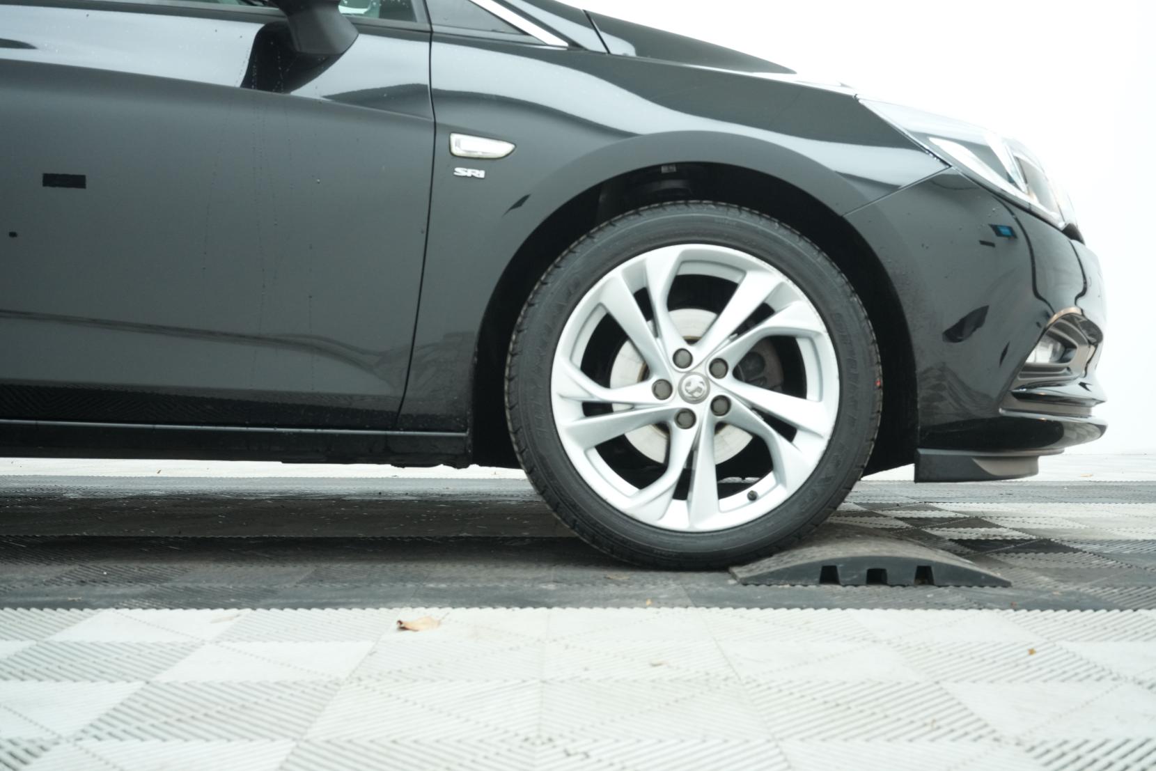 Vauxhall Astra 1.4i Turbo SRi Hatchback 5dr Petrol Manual Euro 6 (150 ps)