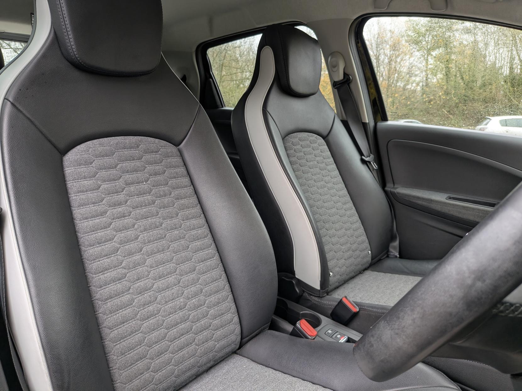 Renault Zoe R135 EV50 52kWh GT Line Hatchback 5dr Electric Auto (Rapid Charge) (134 bhp)