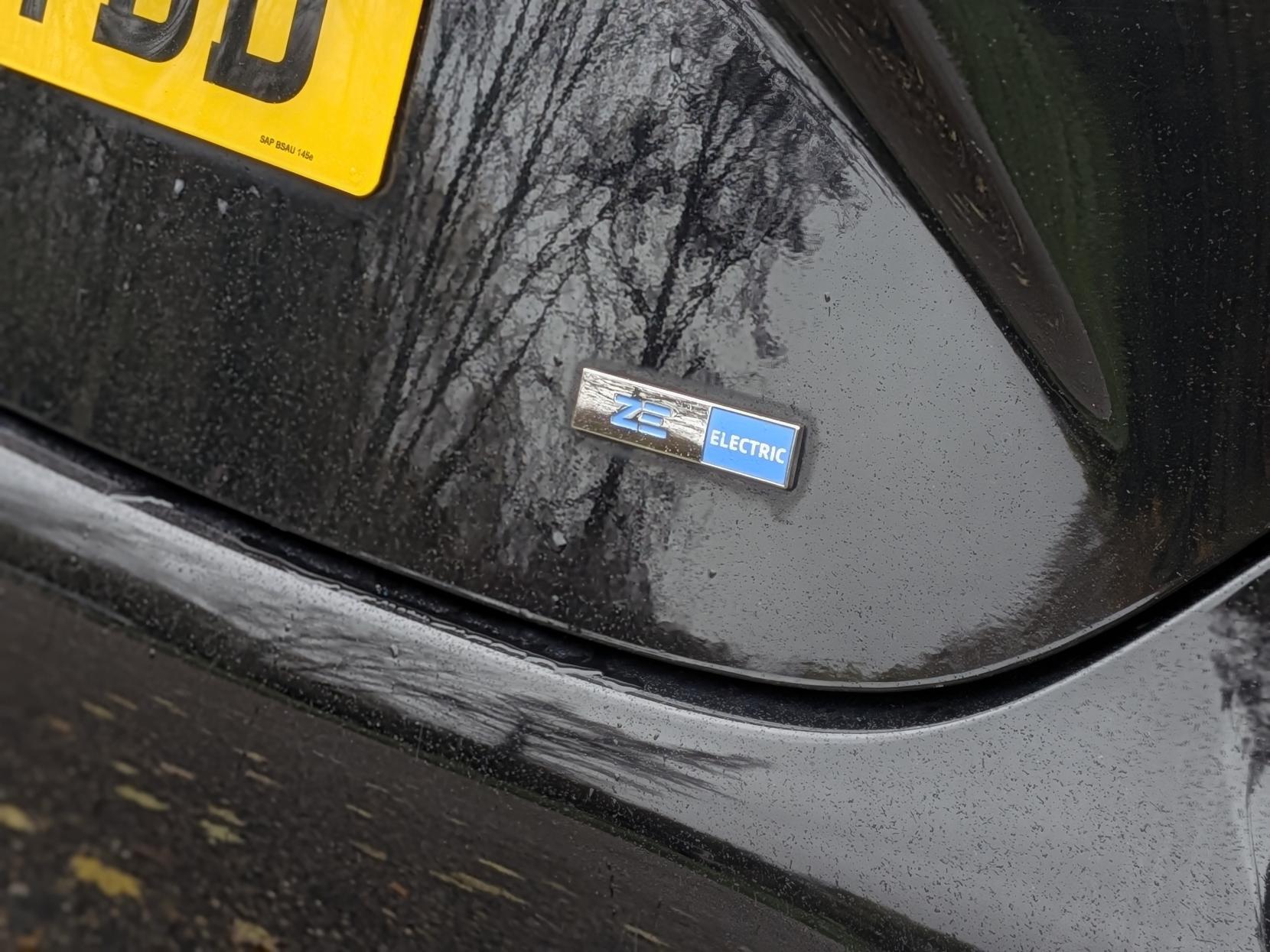 Renault Zoe R135 EV50 52kWh GT Line Hatchback 5dr Electric Auto (Rapid Charge) (134 bhp)