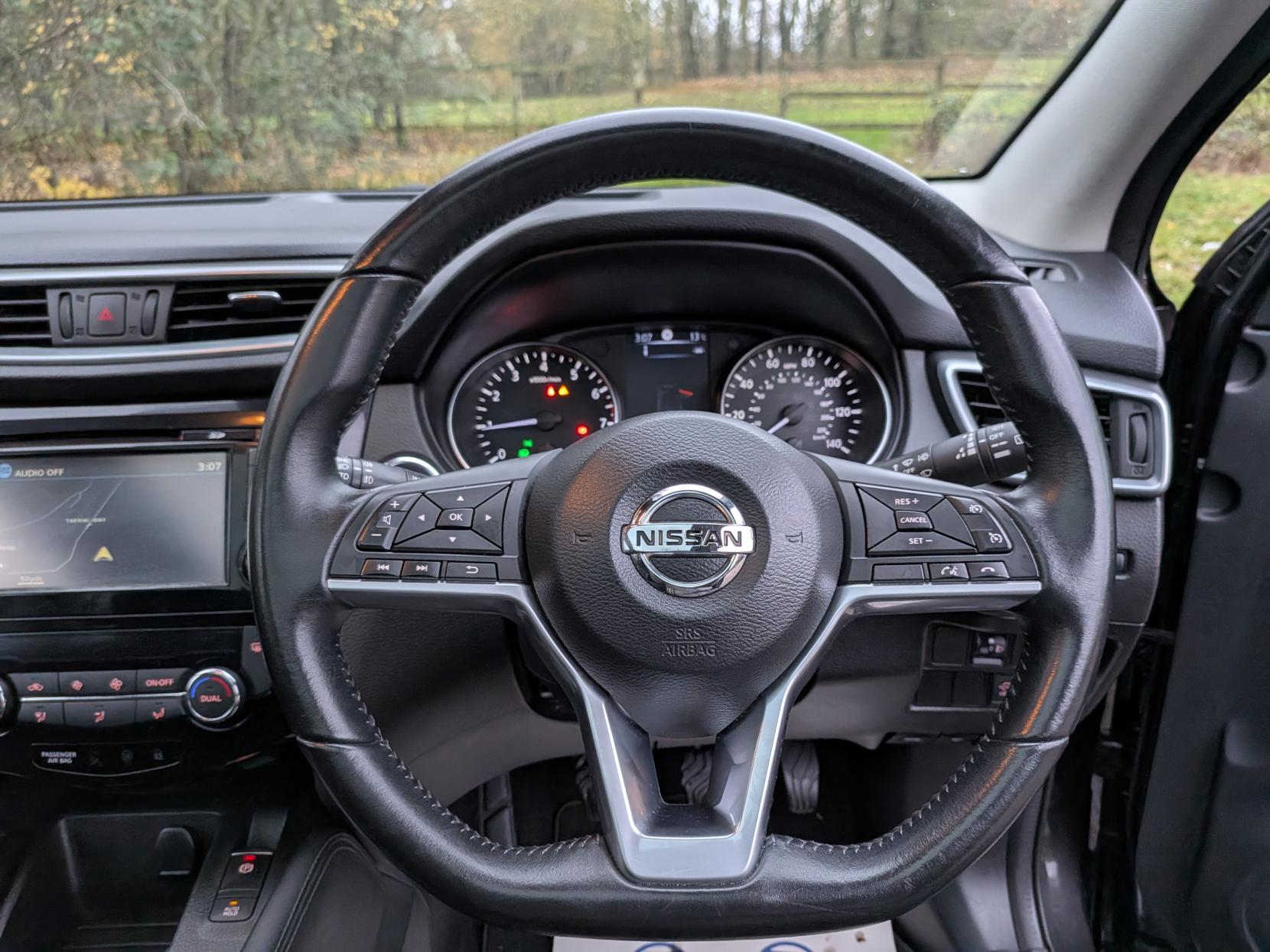 Nissan Qashqai 1.2 DIG-T N-Connecta SUV 5dr Petrol Manual Euro 6 (s/s) (115 ps)