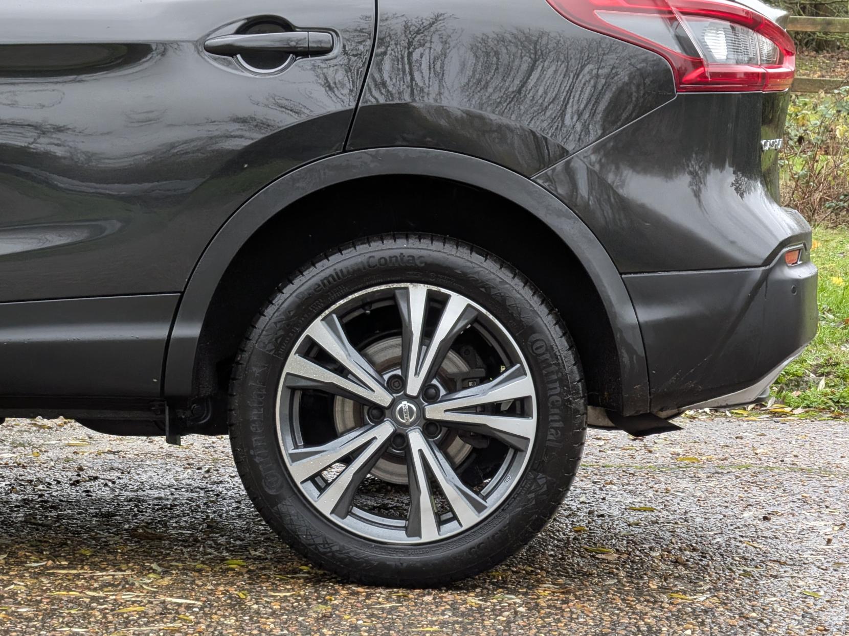 Nissan Qashqai 1.2 DIG-T N-Connecta SUV 5dr Petrol Manual Euro 6 (s/s) (115 ps)