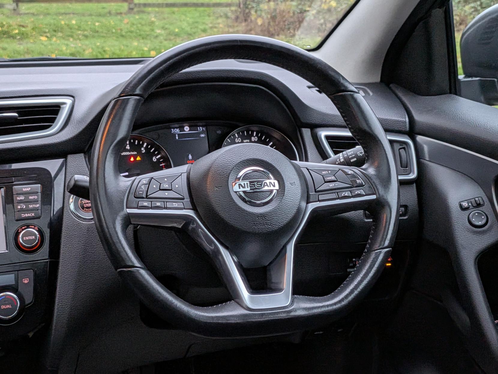 Nissan Qashqai 1.2 DIG-T N-Connecta SUV 5dr Petrol Manual Euro 6 (s/s) (115 ps)