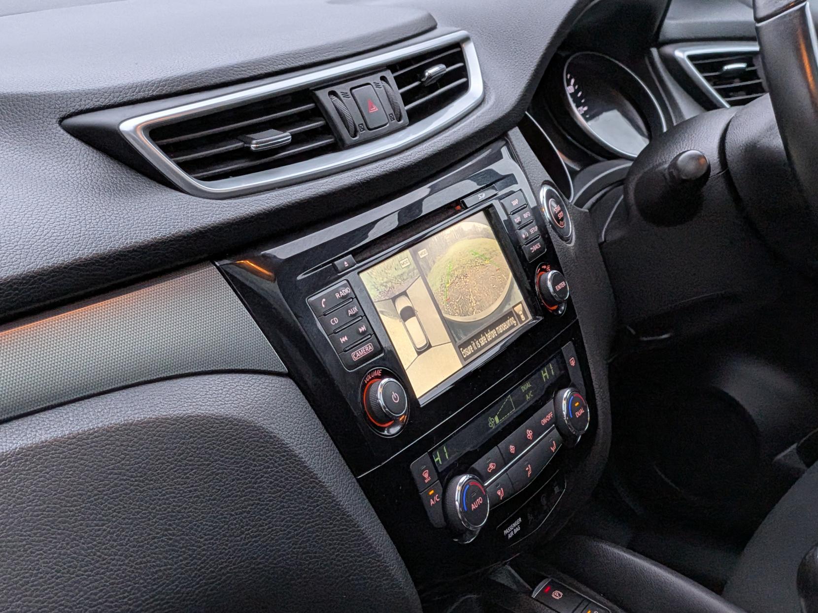 Nissan Qashqai 1.2 DIG-T N-Connecta SUV 5dr Petrol Manual Euro 6 (s/s) (115 ps)