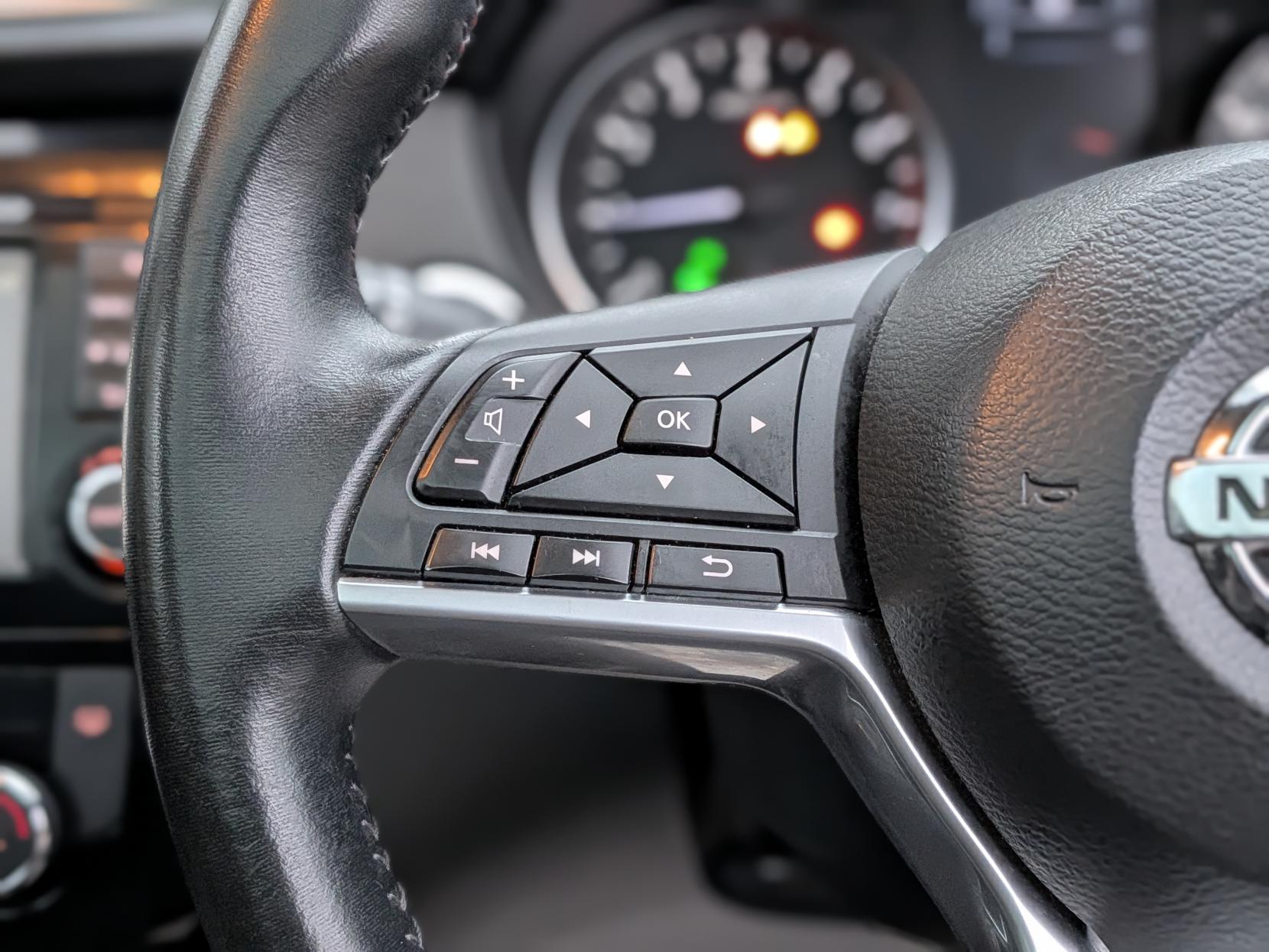 Nissan Qashqai 1.2 DIG-T N-Connecta SUV 5dr Petrol Manual Euro 6 (s/s) (115 ps)