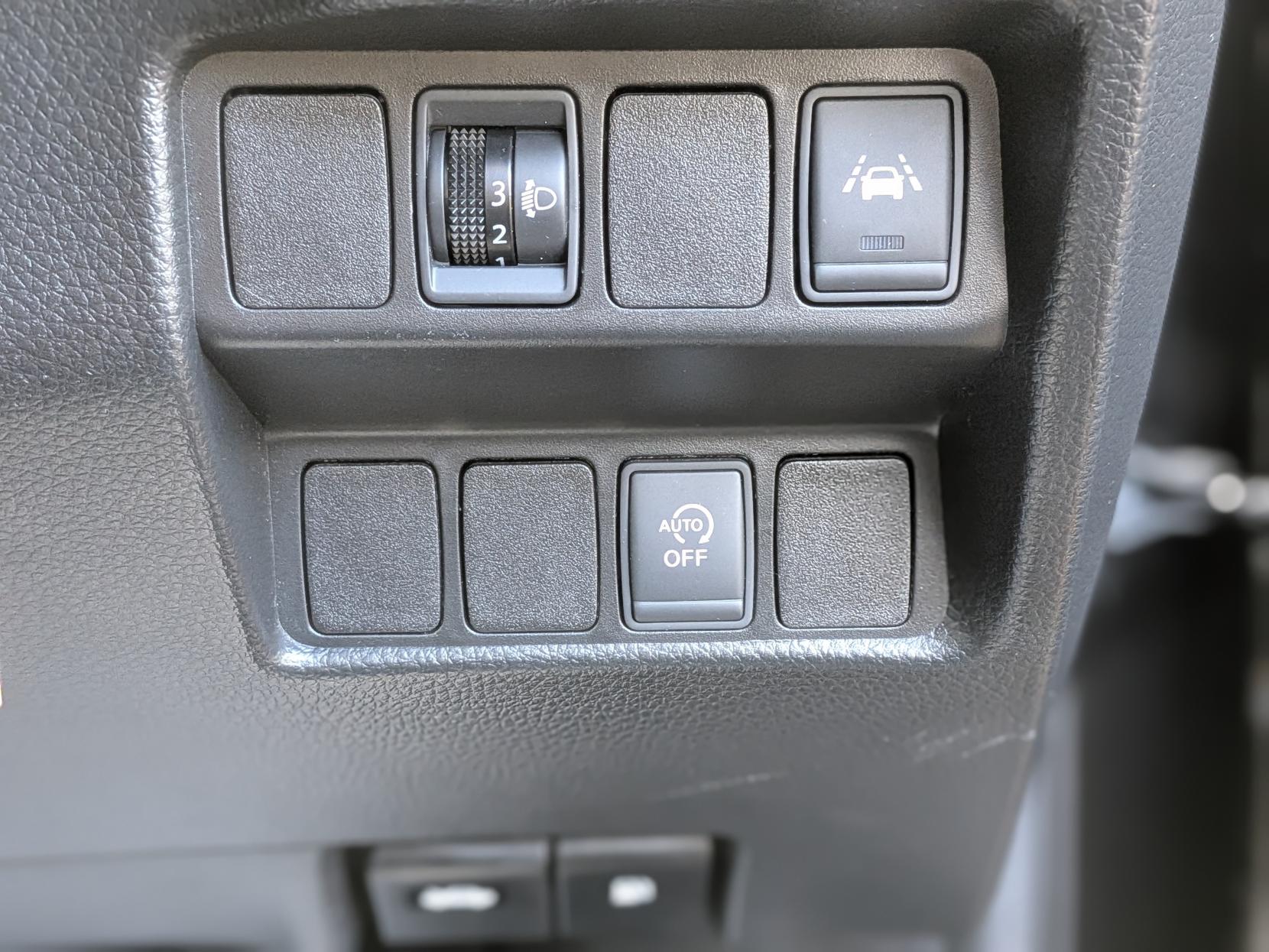 Nissan Qashqai 1.2 DIG-T Acenta SUV 5dr Petrol Manual Euro 6 (s/s) (115 ps)