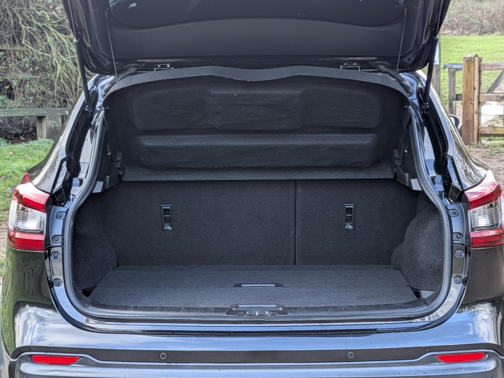 Nissan Qashqai 1.2 DIG-T Acenta SUV 5dr Petrol Manual Euro 6 (s/s) (115 ps)