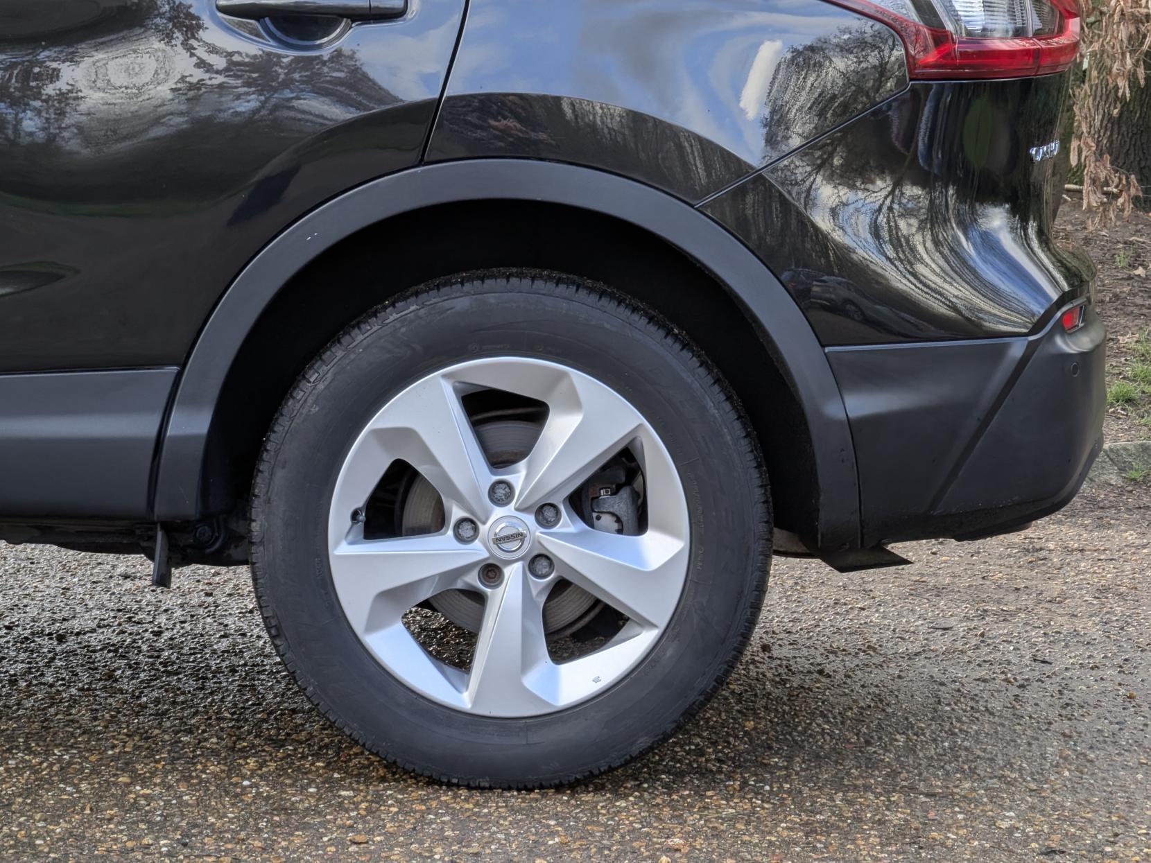 Nissan Qashqai 1.2 DIG-T Acenta SUV 5dr Petrol Manual Euro 6 (s/s) (115 ps)