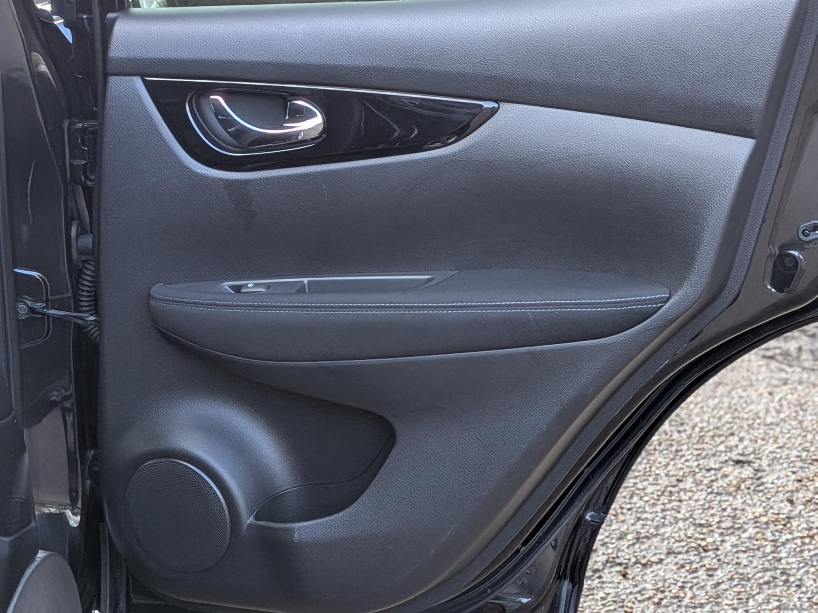 Nissan Qashqai 1.2 DIG-T Acenta SUV 5dr Petrol Manual Euro 6 (s/s) (115 ps)