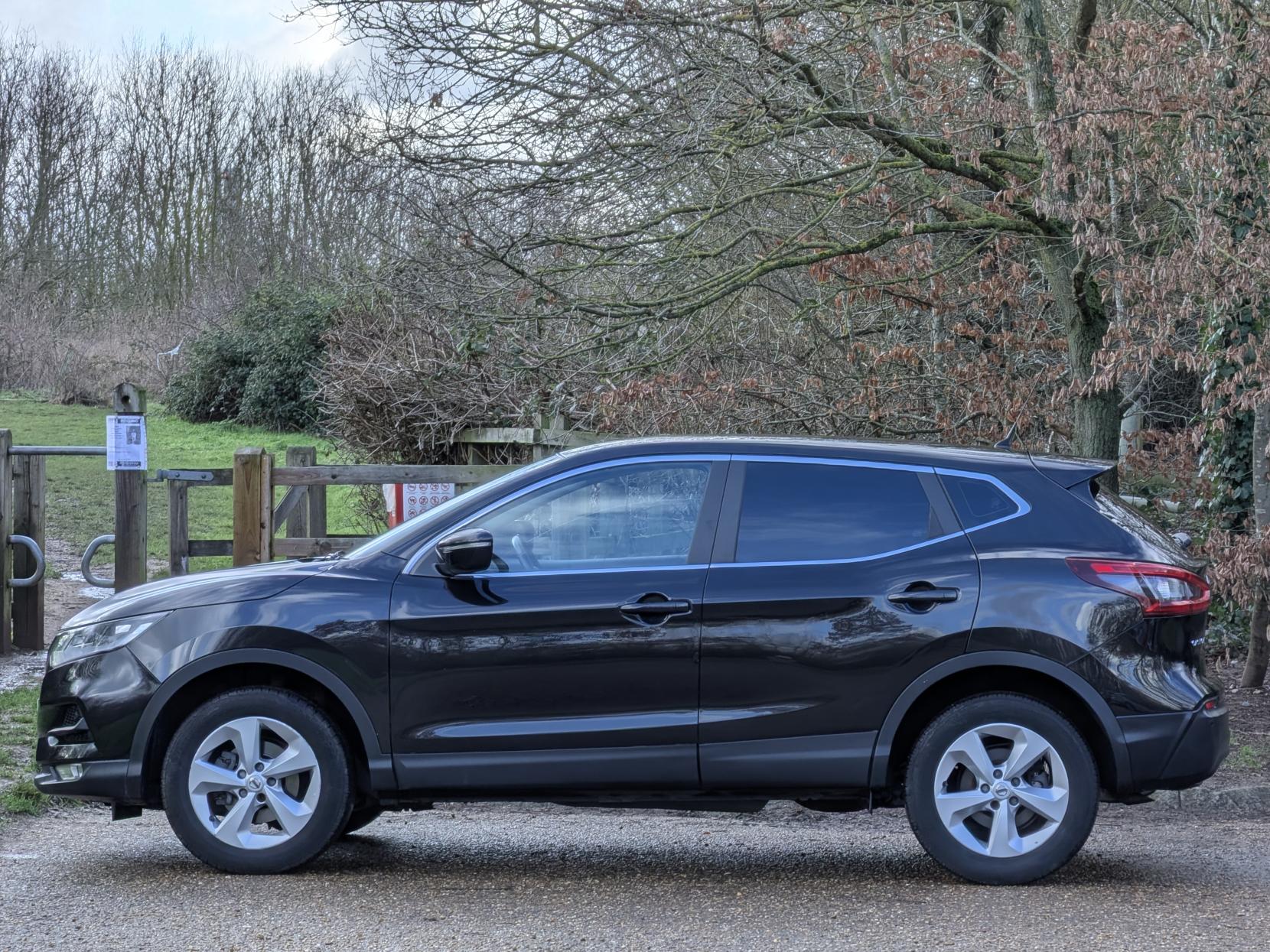 Nissan Qashqai 1.2 DIG-T Acenta SUV 5dr Petrol Manual Euro 6 (s/s) (115 ps)