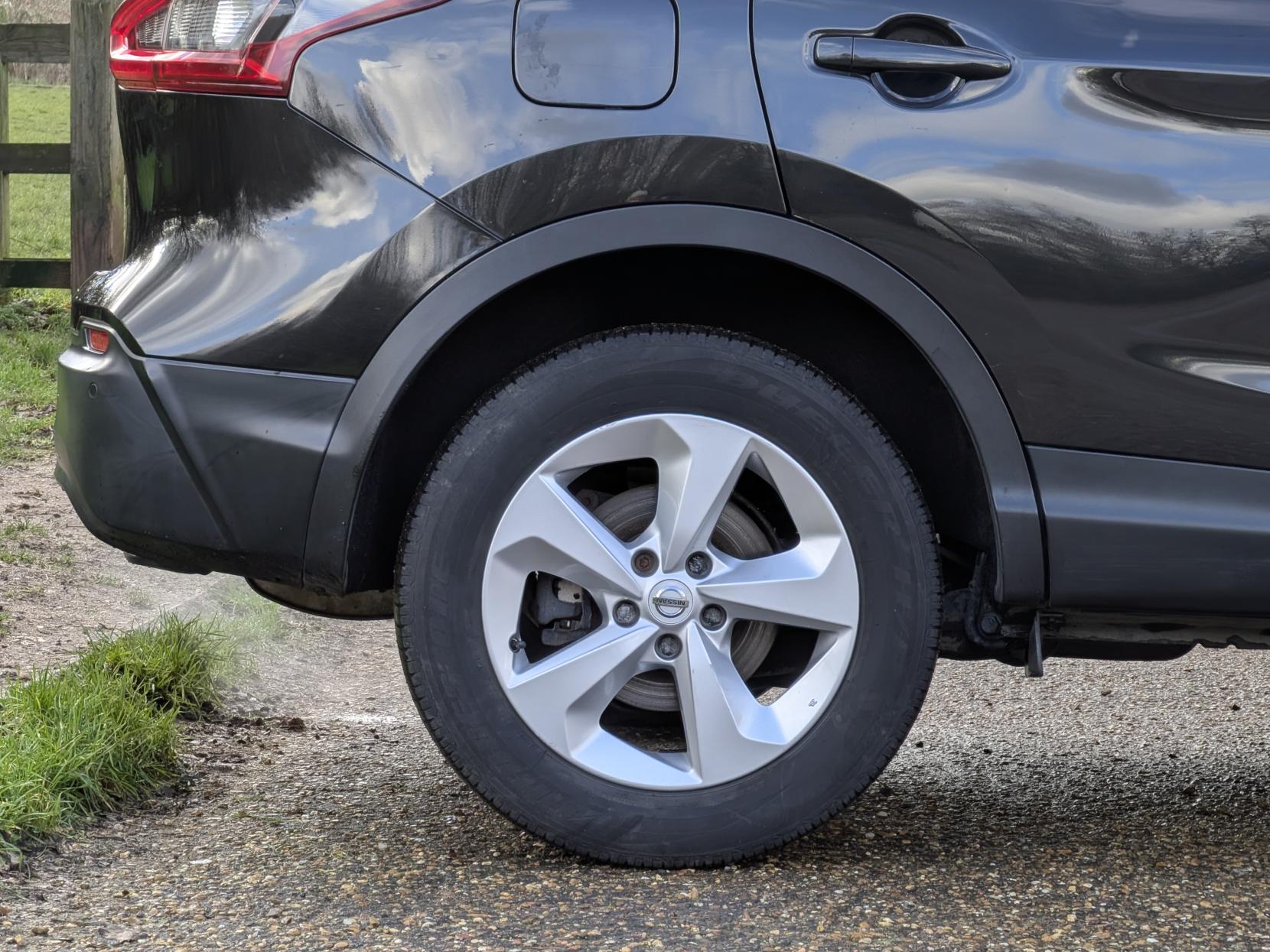 Nissan Qashqai 1.2 DIG-T Acenta SUV 5dr Petrol Manual Euro 6 (s/s) (115 ps)