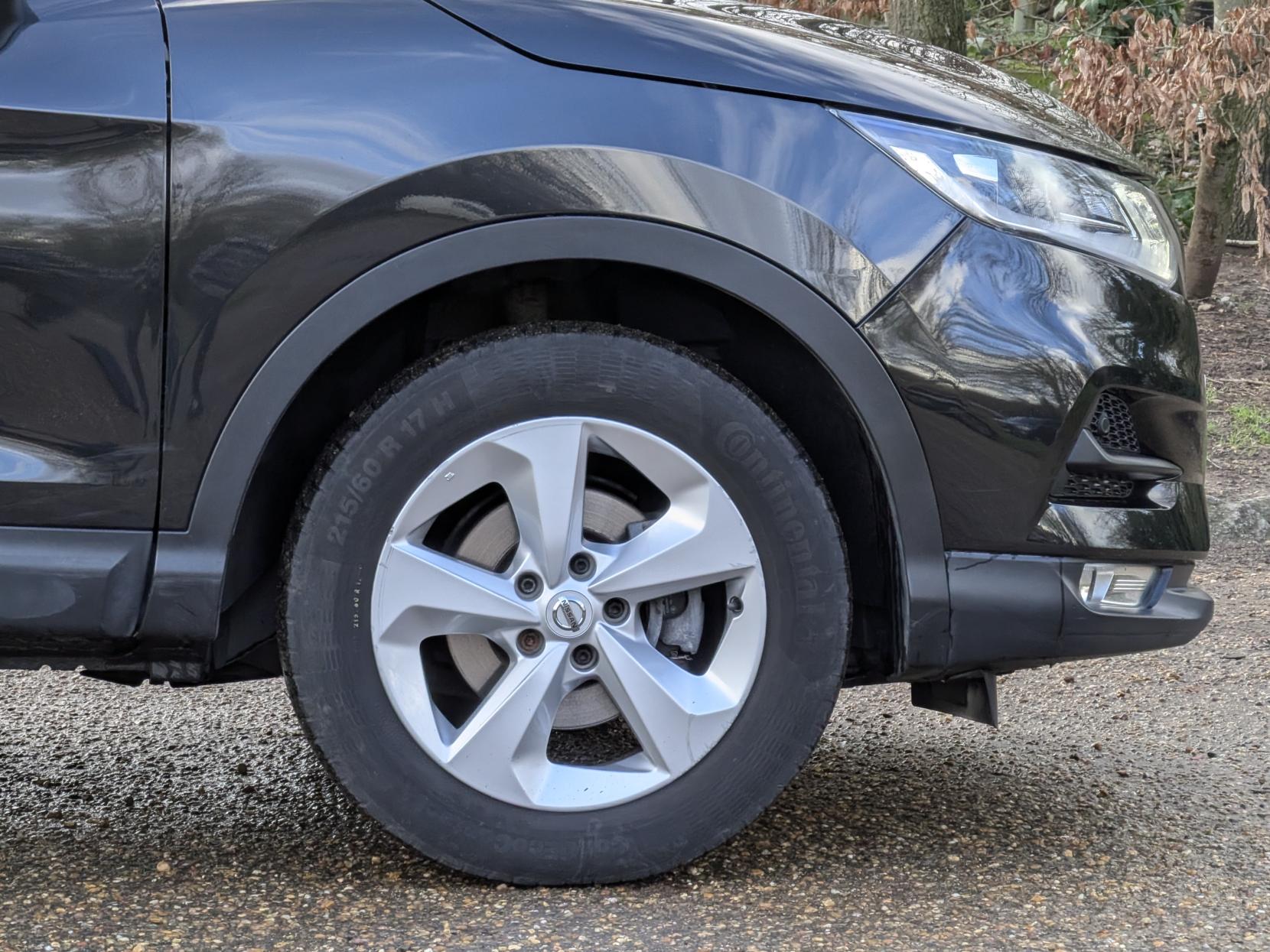 Nissan Qashqai 1.2 DIG-T Acenta SUV 5dr Petrol Manual Euro 6 (s/s) (115 ps)