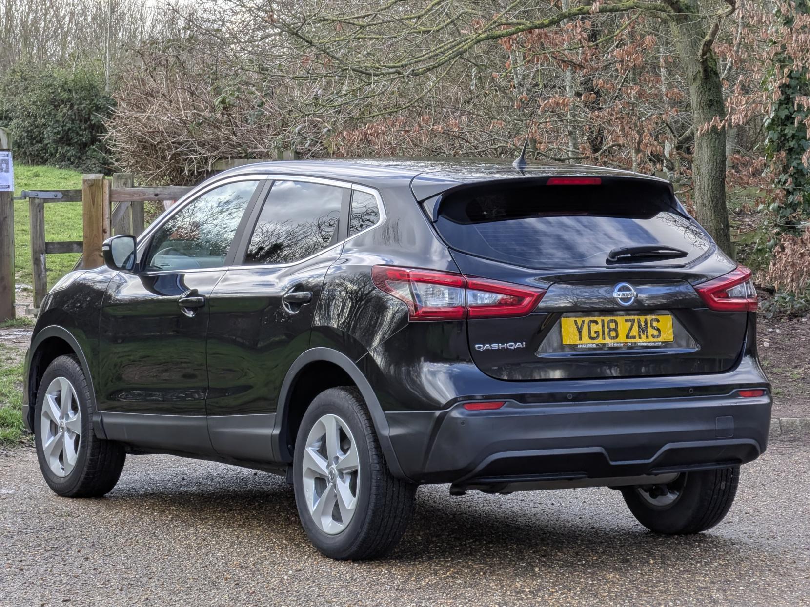 Nissan Qashqai 1.2 DIG-T Acenta SUV 5dr Petrol Manual Euro 6 (s/s) (115 ps)