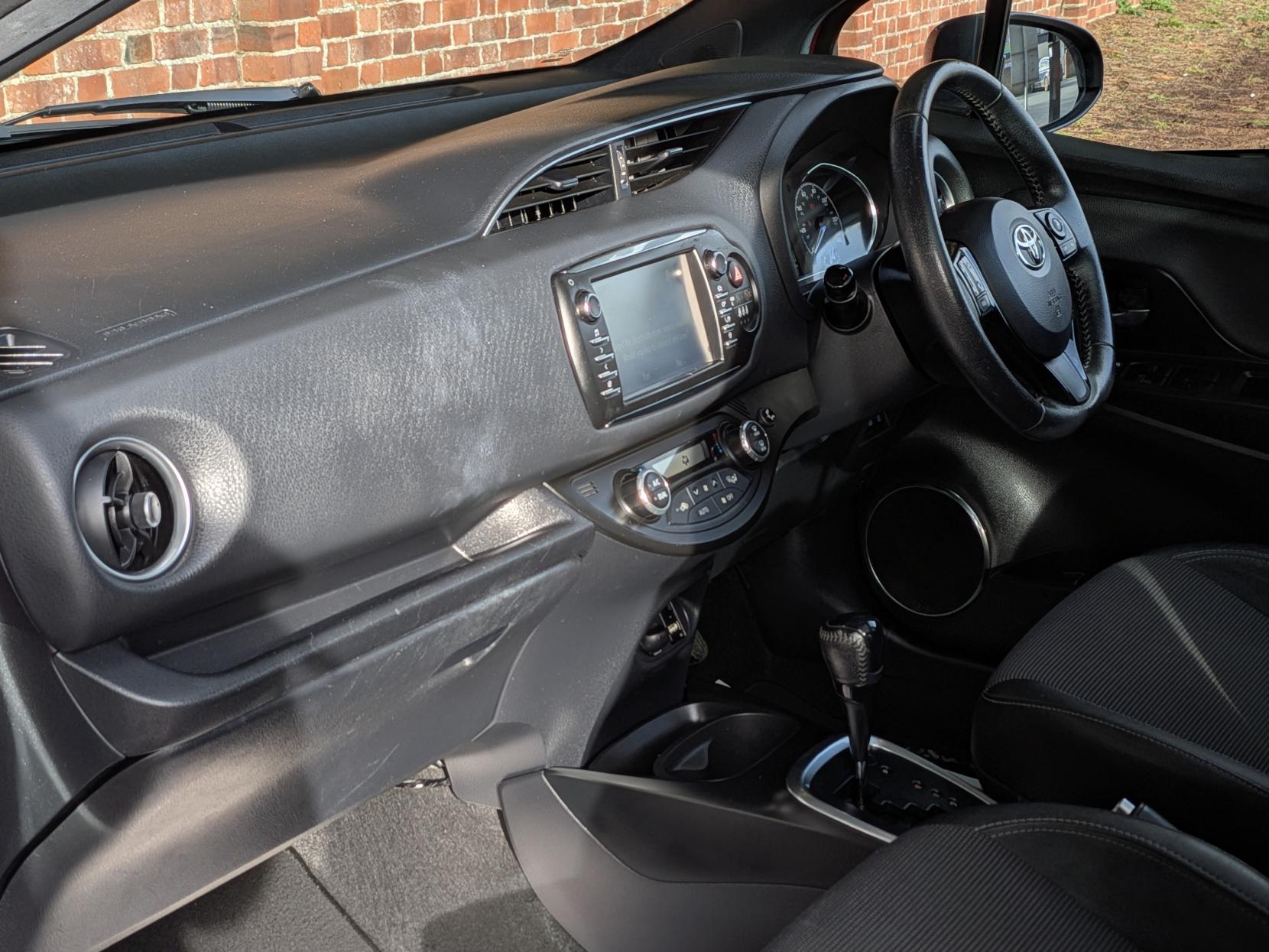 Toyota Yaris 1.5 VVT-h Excel Hatchback 5dr Petrol Hybrid E-CVT Euro 6 (s/s) (100 ps)