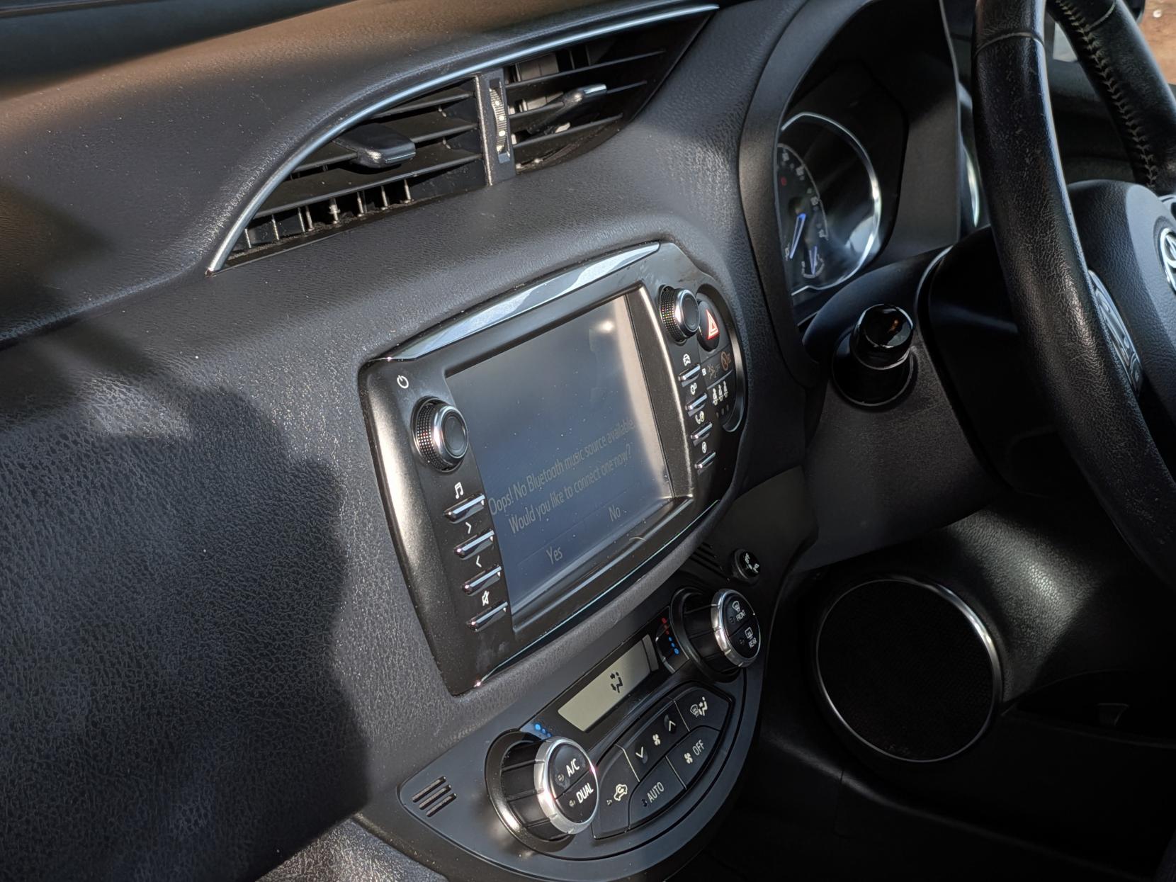 Toyota Yaris 1.5 VVT-h Excel Hatchback 5dr Petrol Hybrid E-CVT Euro 6 (s/s) (100 ps)