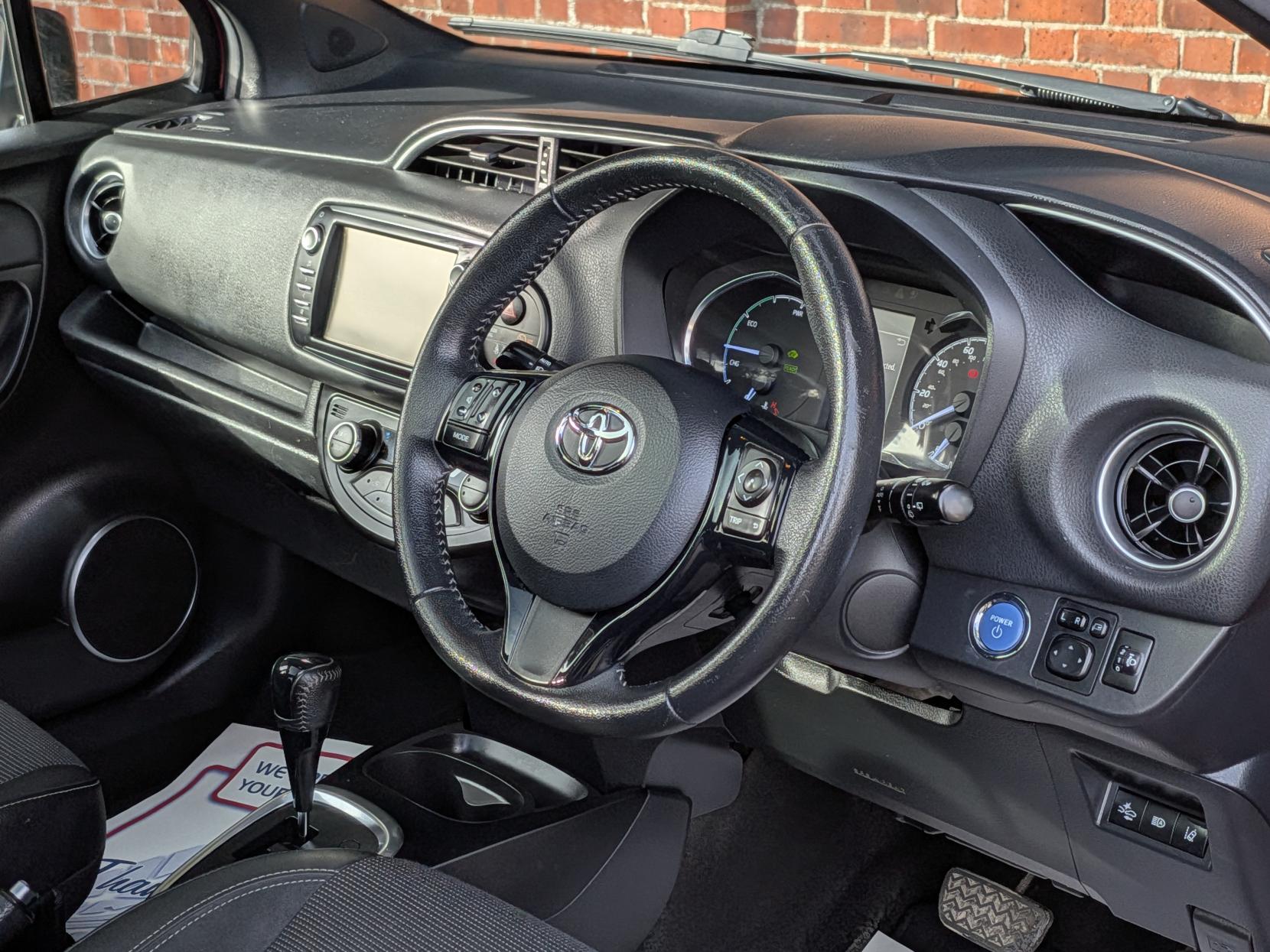 Toyota Yaris 1.5 VVT-h Excel Hatchback 5dr Petrol Hybrid E-CVT Euro 6 (s/s) (100 ps)