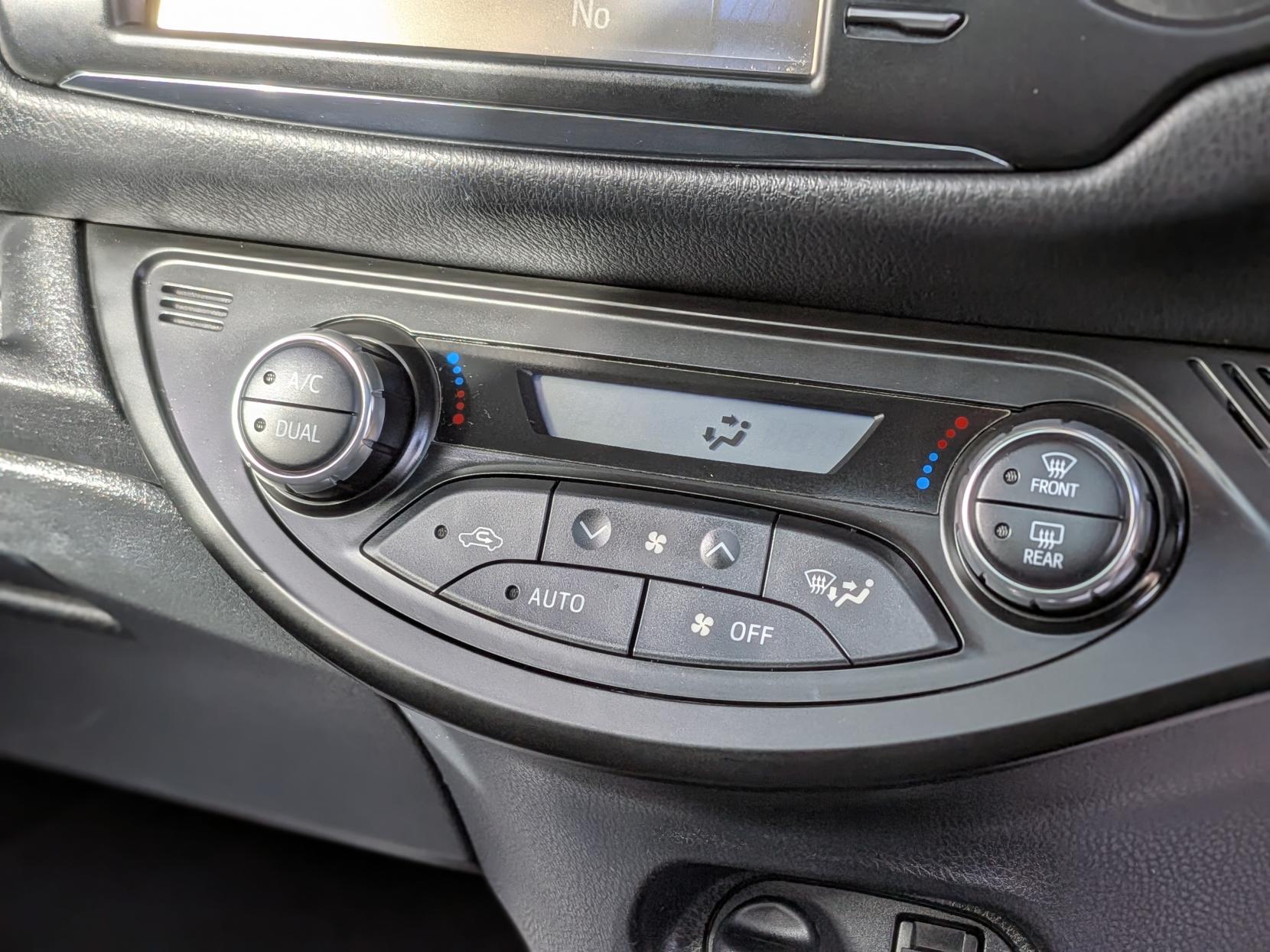 Toyota Yaris 1.5 VVT-h Excel Hatchback 5dr Petrol Hybrid E-CVT Euro 6 (s/s) (100 ps)