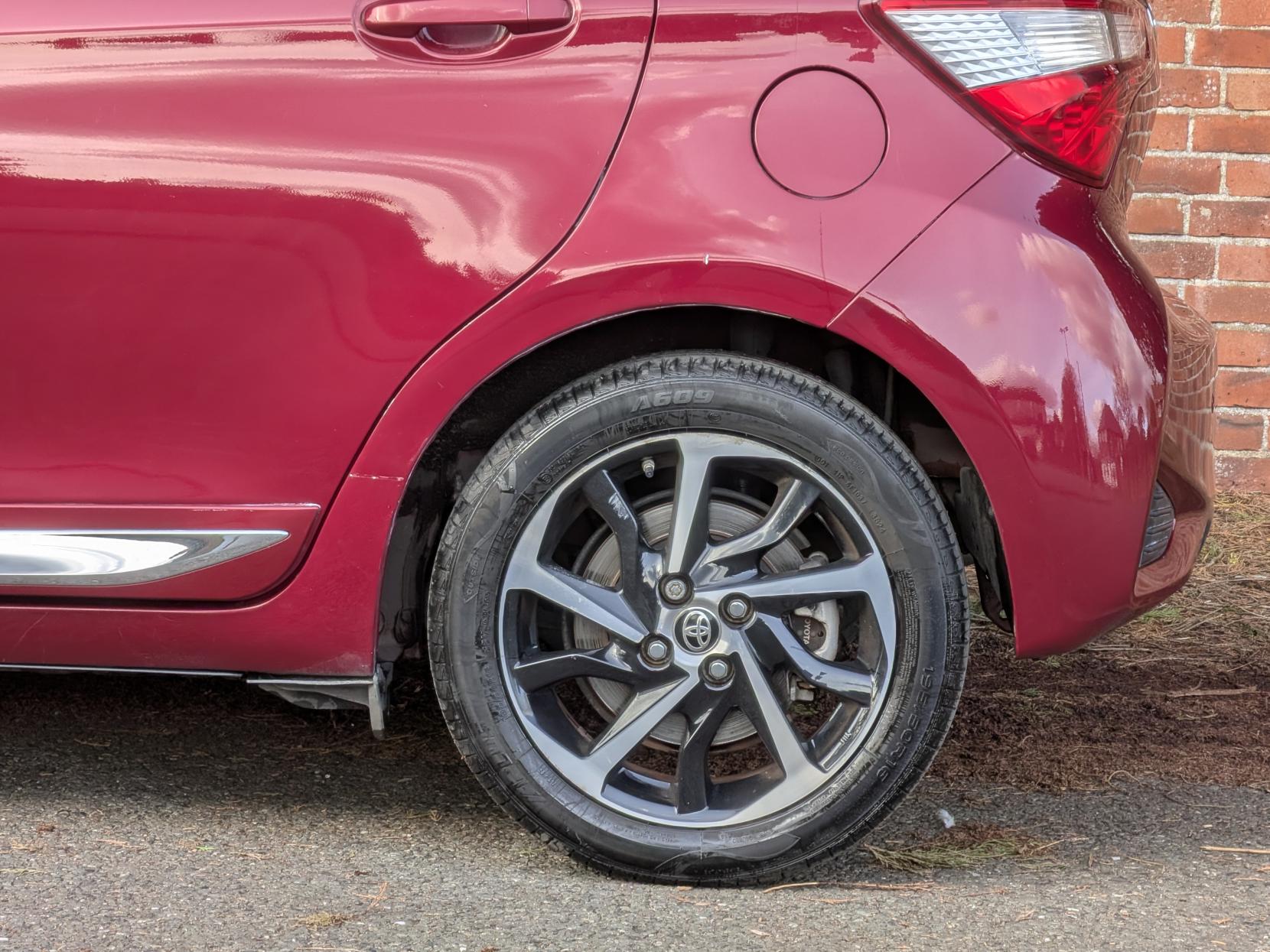 Toyota Yaris 1.5 VVT-h Excel Hatchback 5dr Petrol Hybrid E-CVT Euro 6 (s/s) (100 ps)