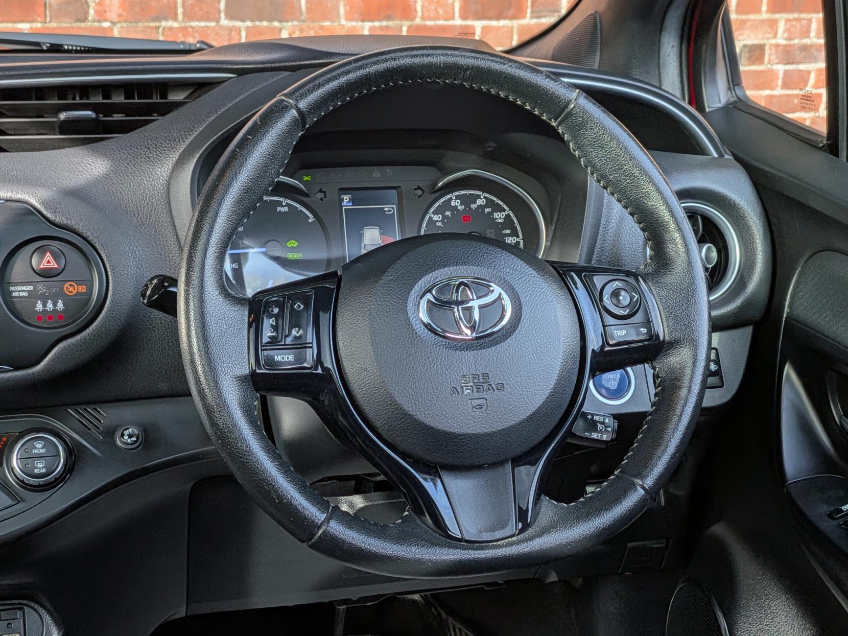 Toyota Yaris 1.5 VVT-h Excel Hatchback 5dr Petrol Hybrid E-CVT Euro 6 (s/s) (100 ps)