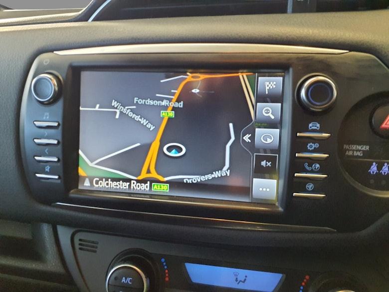 Toyota Yaris 1.5 VVT-h Excel Hatchback 5dr Petrol Hybrid E-CVT Euro 6 (s/s) (100 ps)