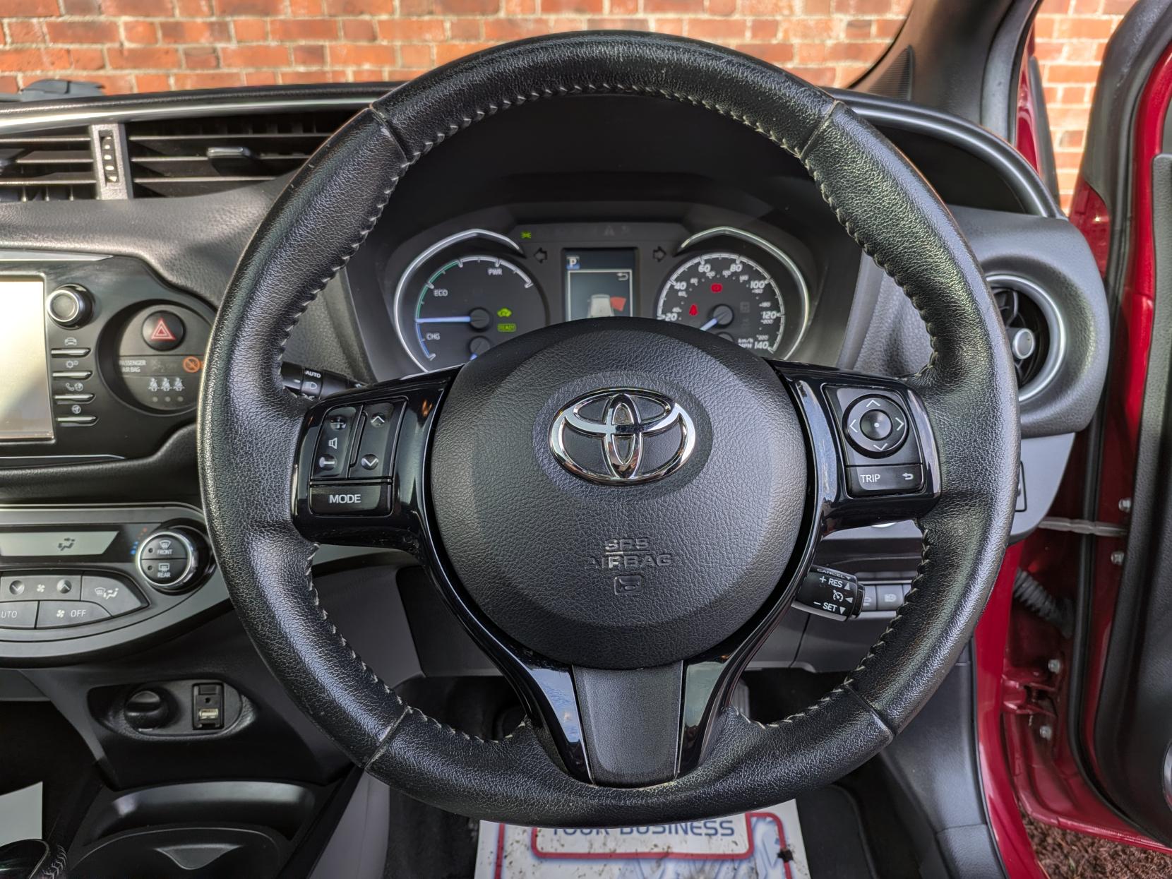 Toyota Yaris 1.5 VVT-h Excel Hatchback 5dr Petrol Hybrid E-CVT Euro 6 (s/s) (100 ps)