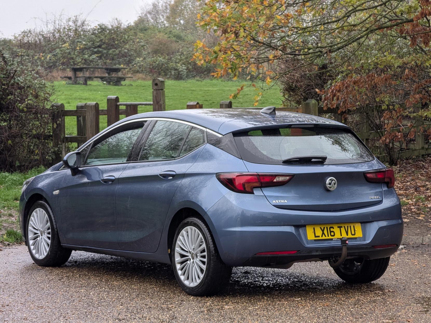 Vauxhall Astra 1.4i Turbo Elite Nav Hatchback 5dr Petrol Manual Euro 6 (150 ps)