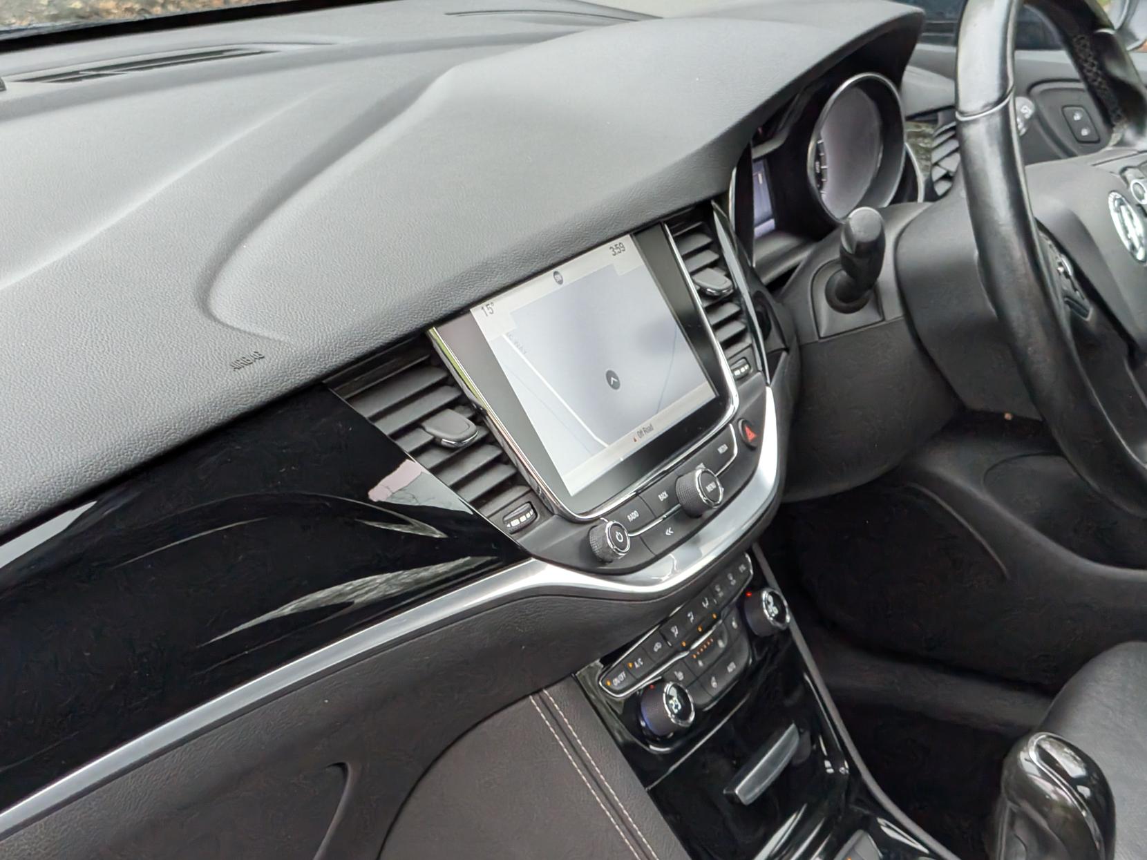 Vauxhall Astra 1.4i Turbo Elite Nav Hatchback 5dr Petrol Manual Euro 6 (150 ps)