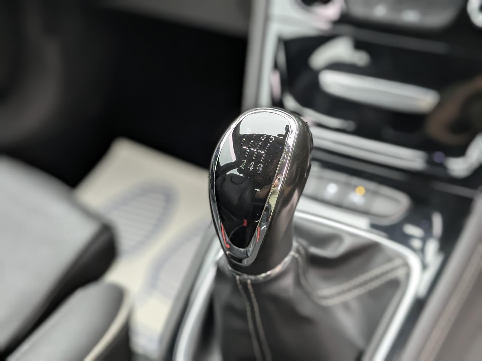 Vauxhall Astra 1.4i Turbo Elite Nav Hatchback 5dr Petrol Manual Euro 6 (150 ps)