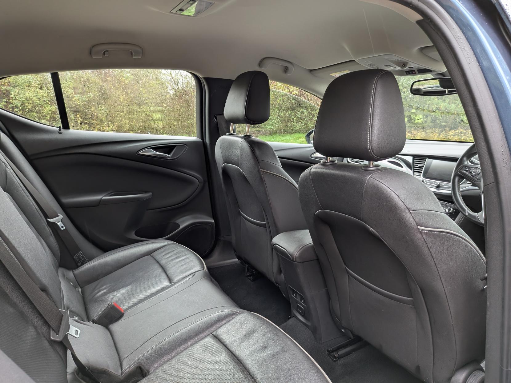 Vauxhall Astra 1.4i Turbo Elite Nav Hatchback 5dr Petrol Manual Euro 6 (150 ps)