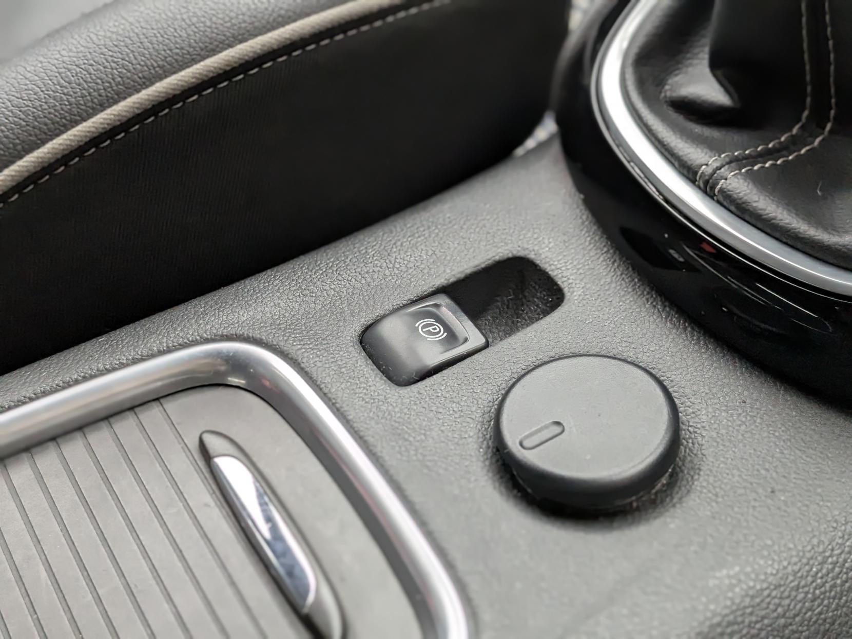 Vauxhall Astra 1.4i Turbo Elite Nav Hatchback 5dr Petrol Manual Euro 6 (150 ps)