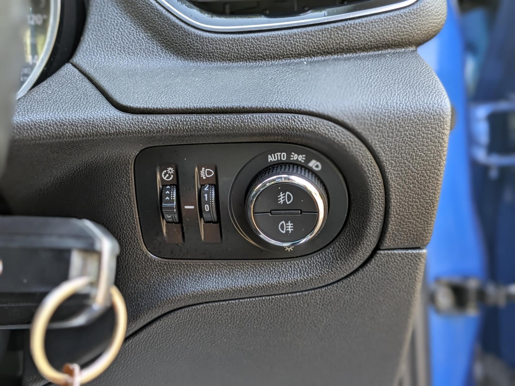 Vauxhall Grandland X 1.5 Turbo D BlueInjection Sport Nav SUV 5dr Diesel Auto Euro 6 (s/s) (130 ps)