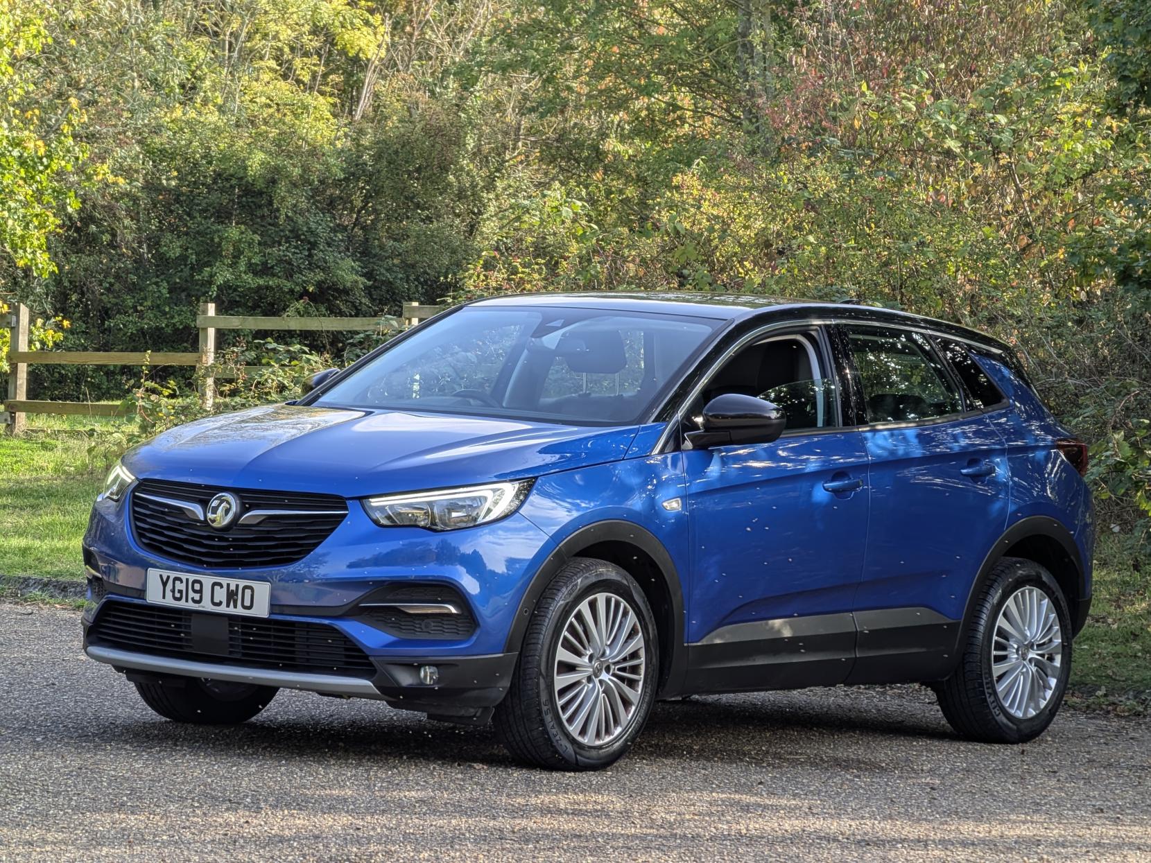 Vauxhall Grandland X 1.5 Turbo D BlueInjection Sport Nav SUV 5dr Diesel Auto Euro 6 (s/s) (130 ps)