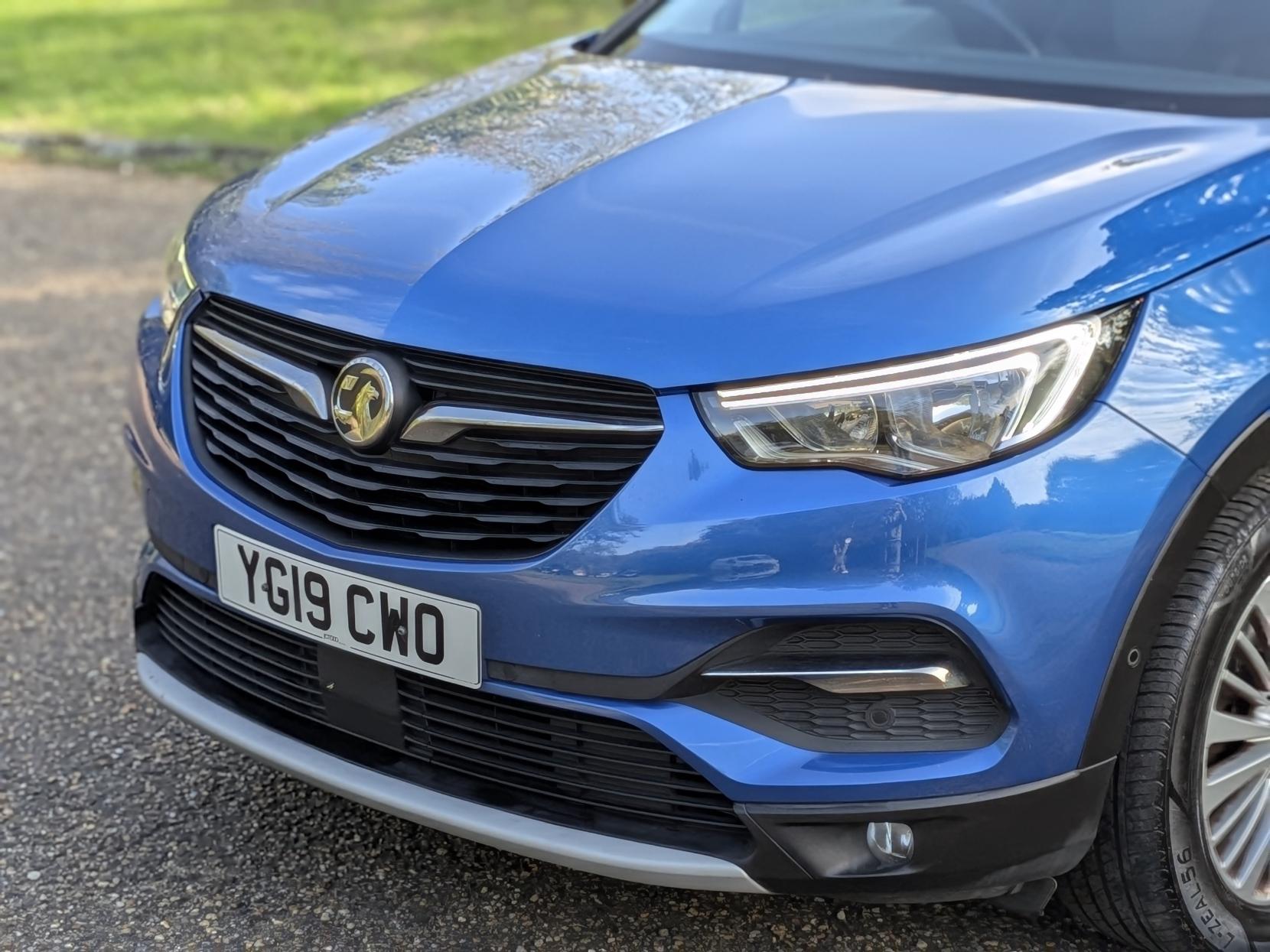 Vauxhall Grandland X 1.5 Turbo D BlueInjection Sport Nav SUV 5dr Diesel Auto Euro 6 (s/s) (130 ps)