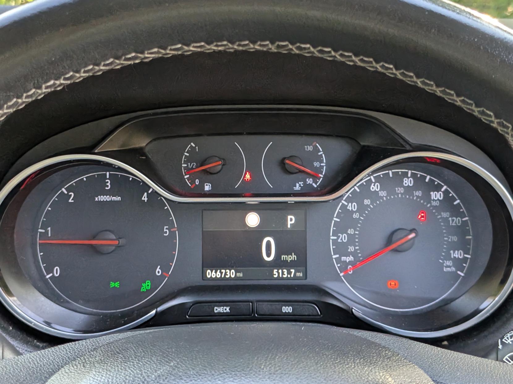 Vauxhall Grandland X 1.5 Turbo D BlueInjection Sport Nav SUV 5dr Diesel Auto Euro 6 (s/s) (130 ps)
