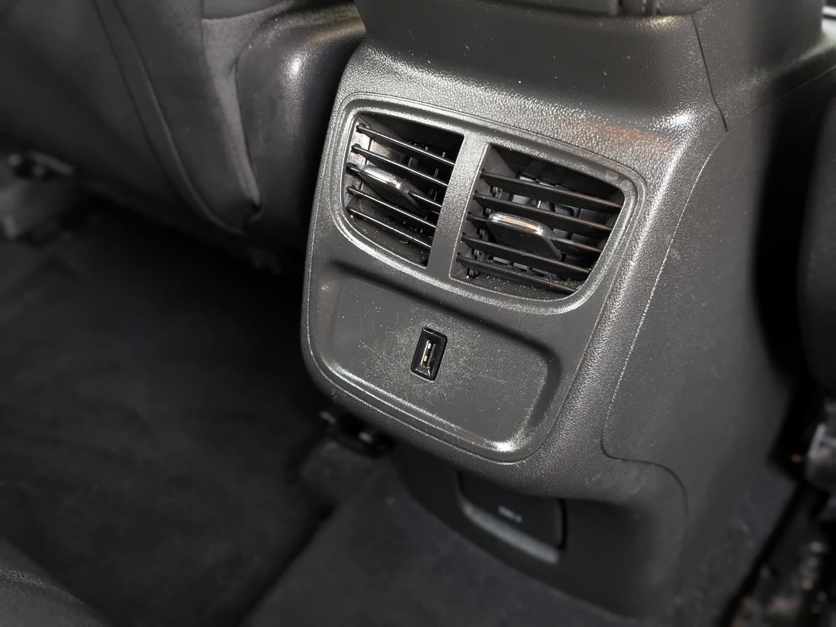 Vauxhall Grandland X 1.5 Turbo D BlueInjection Sport Nav SUV 5dr Diesel Auto Euro 6 (s/s) (130 ps)