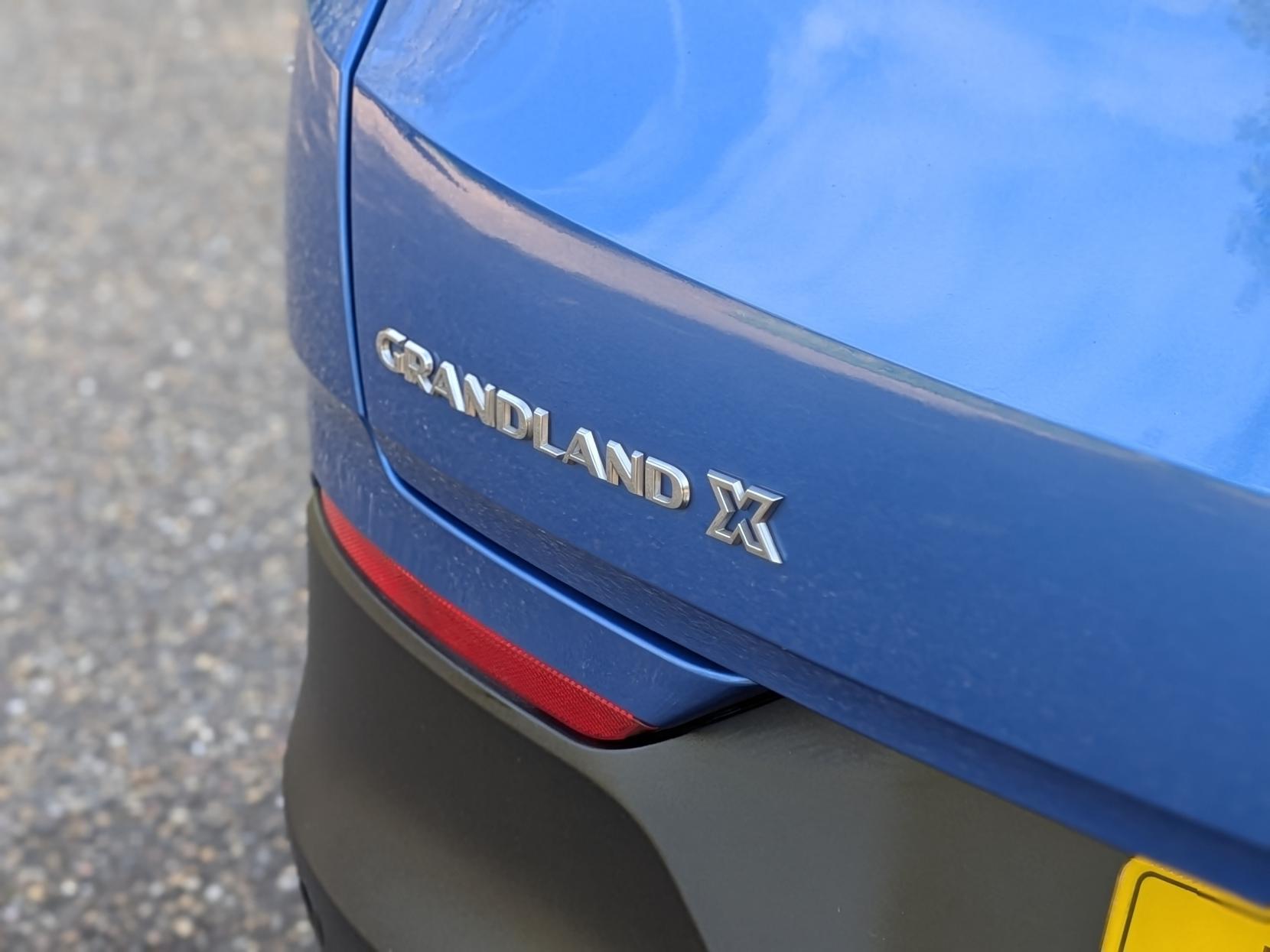 Vauxhall Grandland X 1.5 Turbo D BlueInjection Sport Nav SUV 5dr Diesel Auto Euro 6 (s/s) (130 ps)