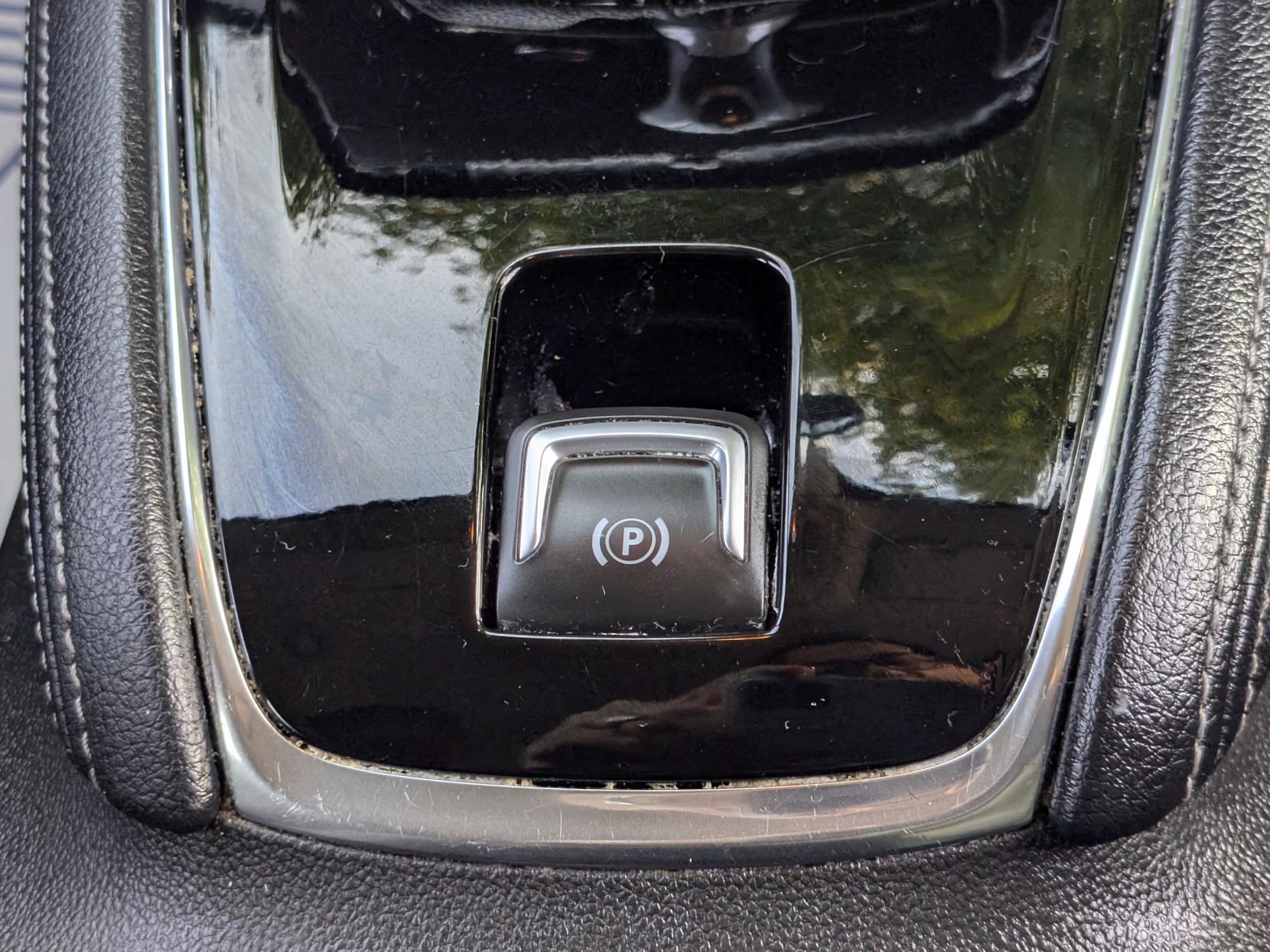 Vauxhall Grandland X 1.5 Turbo D BlueInjection Sport Nav SUV 5dr Diesel Auto Euro 6 (s/s) (130 ps)