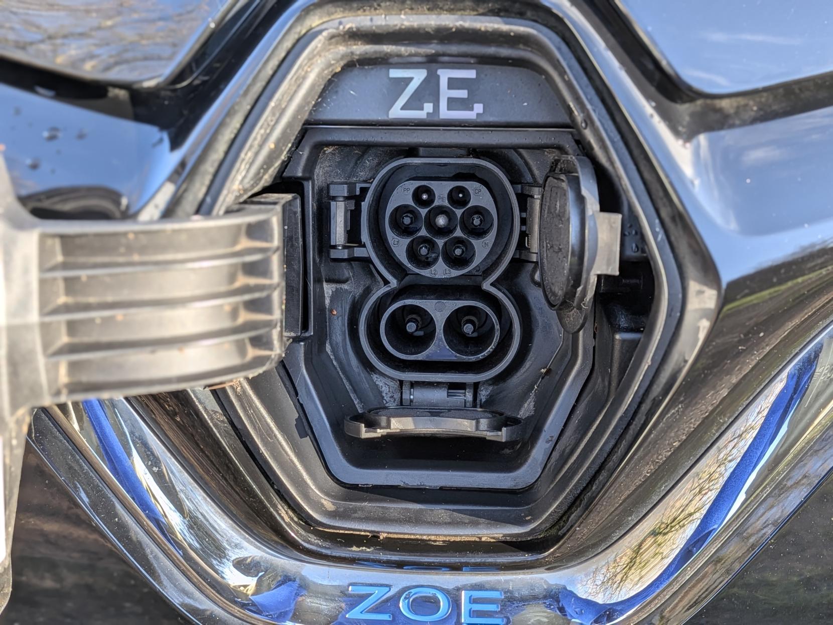 Renault Zoe R135 52kWh GT Line Hatchback 5dr Electric Auto (i, Rapid Charge) (134 bhp)