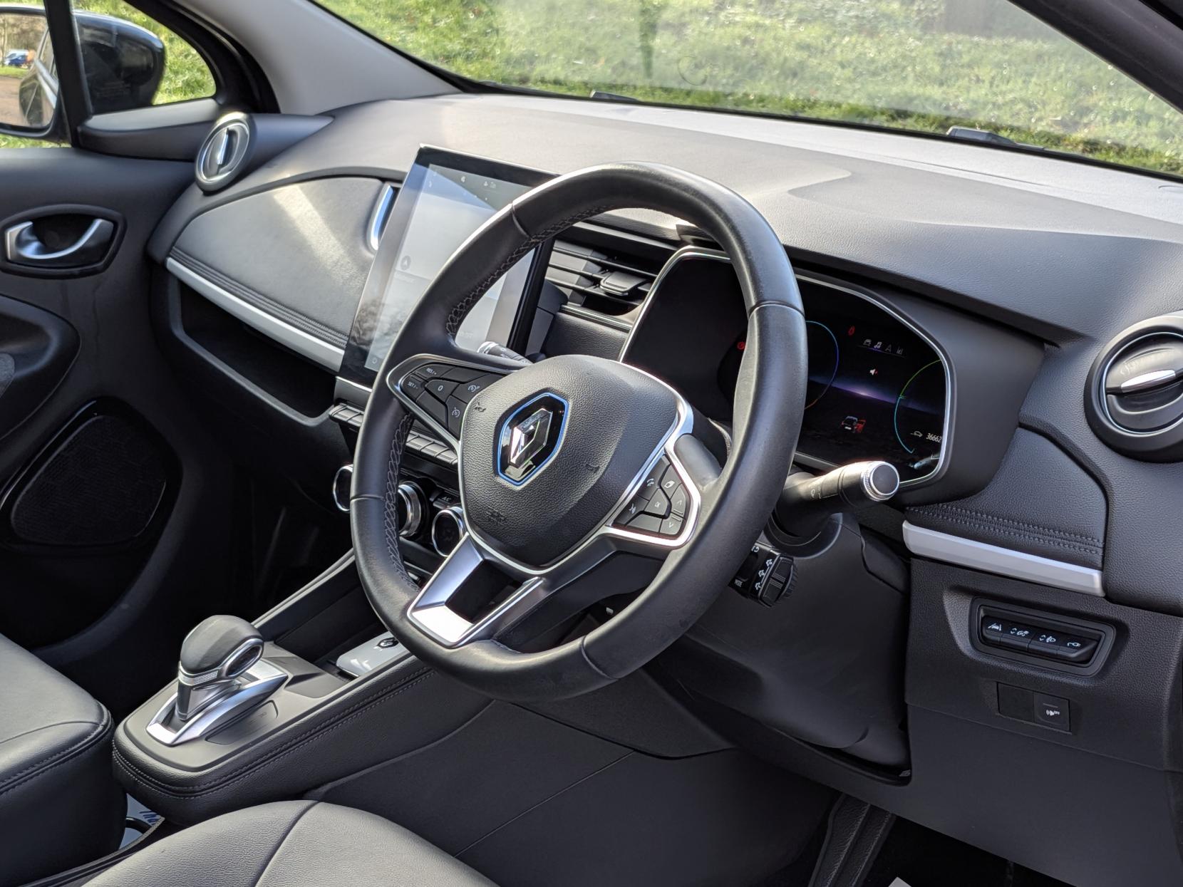 Renault Zoe R135 52kWh GT Line Hatchback 5dr Electric Auto (i, Rapid Charge) (134 bhp)