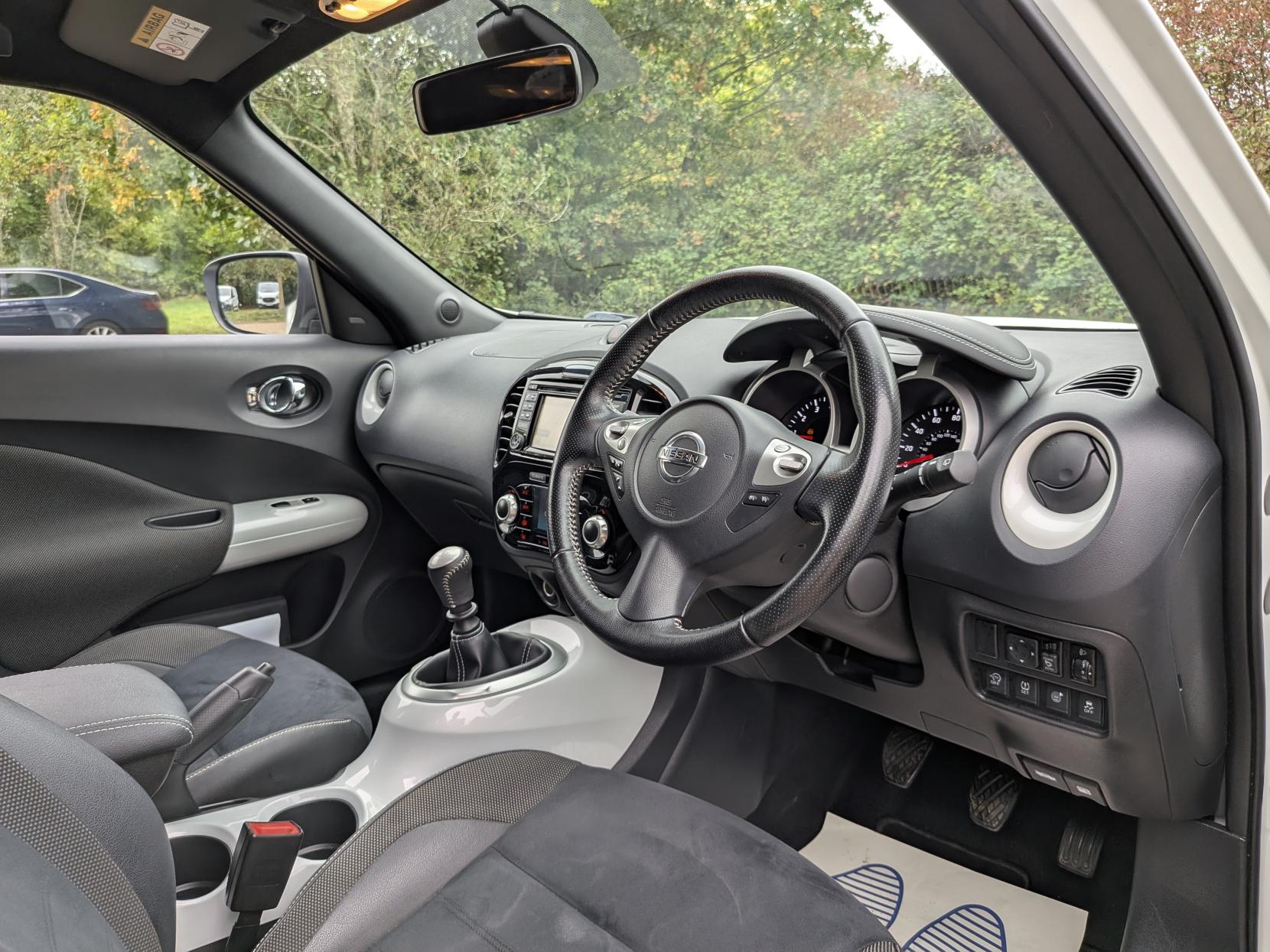 Nissan Juke 1.2 DIG-T N-Vision SUV 5dr Petrol Manual Euro 6 (s/s) (115 ps)