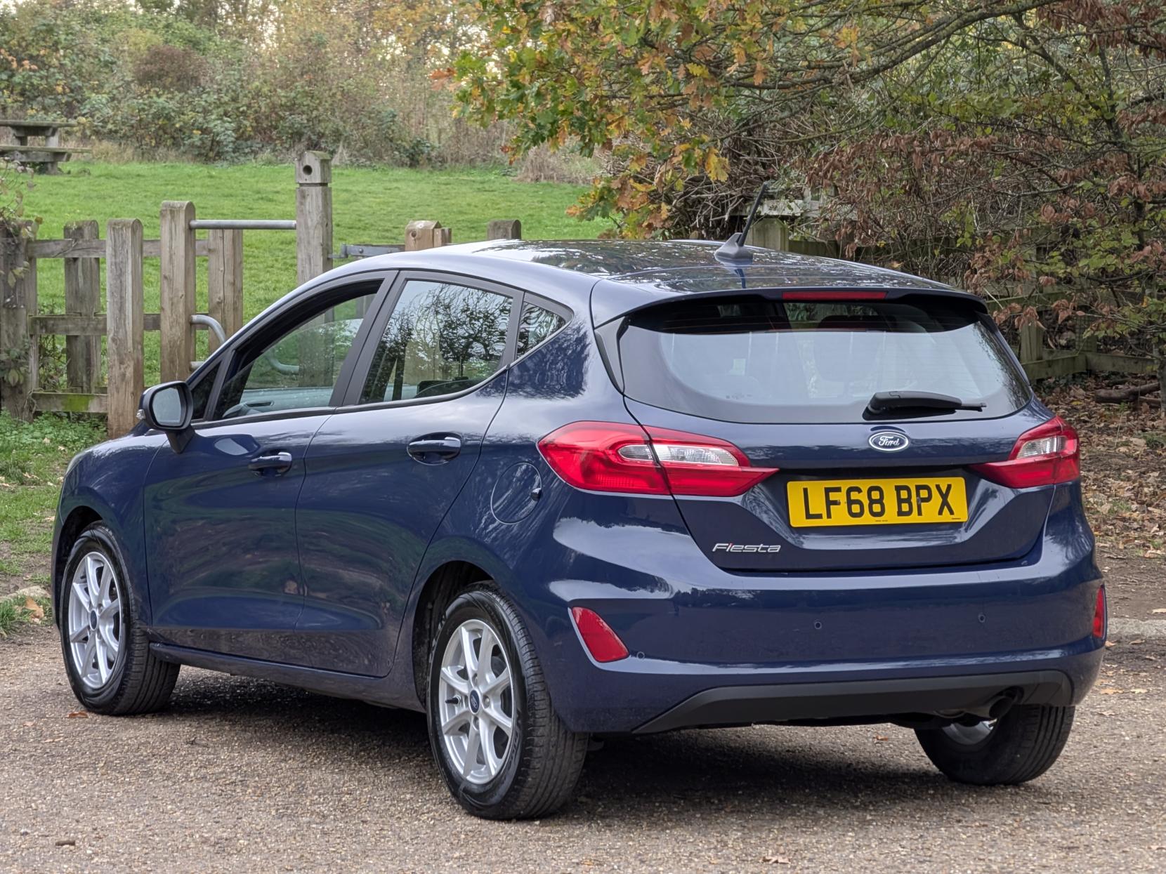 Ford Fiesta 1.0T EcoBoost GPF Zetec Hatchback 5dr Petrol Auto Euro 6 (s/s) (100 ps)