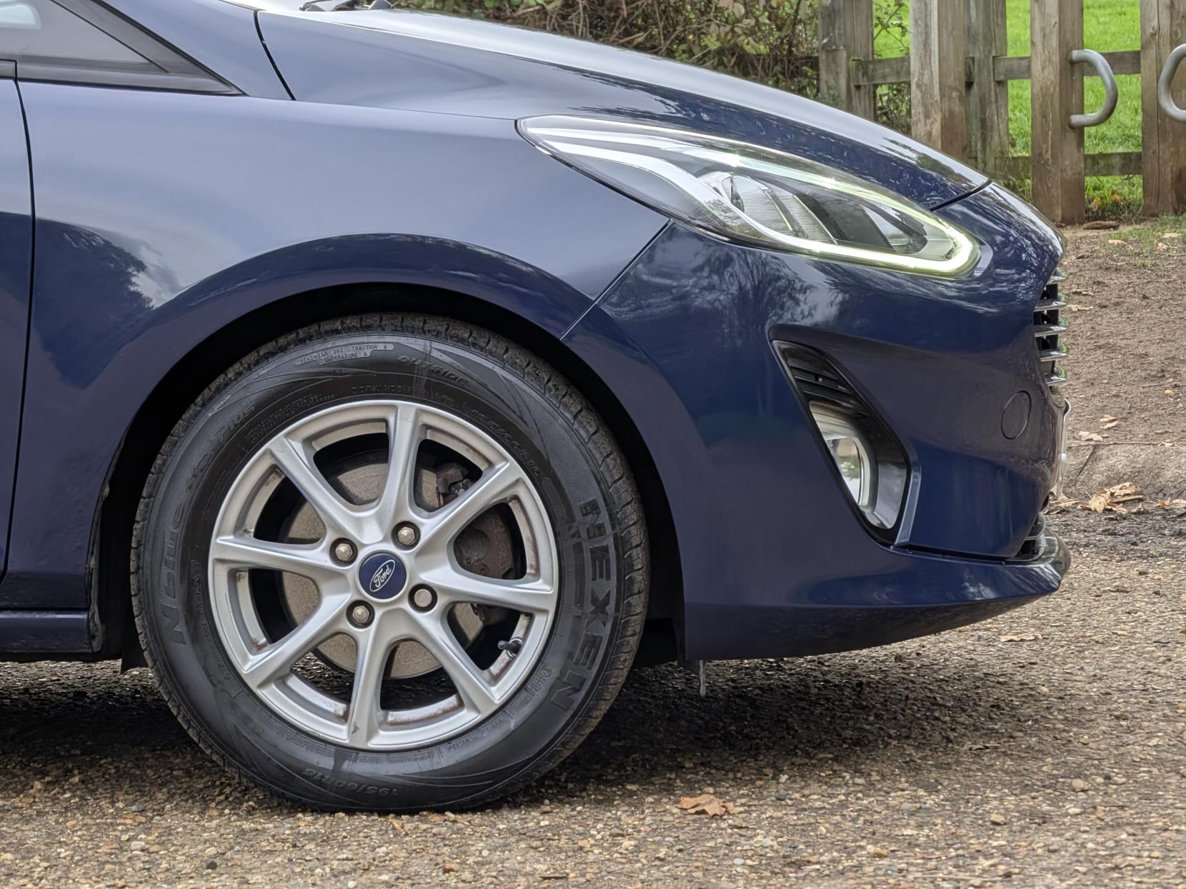 Ford Fiesta 1.0T EcoBoost GPF Zetec Hatchback 5dr Petrol Auto Euro 6 (s/s) (100 ps)