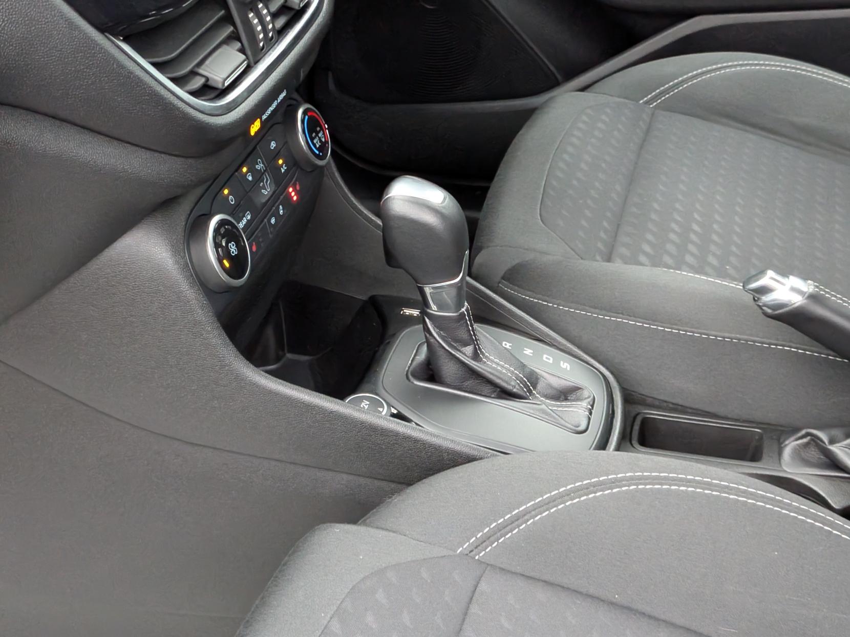 Ford Fiesta 1.0T EcoBoost GPF Zetec Hatchback 5dr Petrol Auto Euro 6 (s/s) (100 ps)