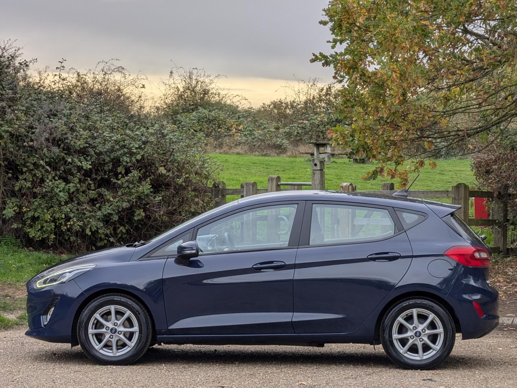 Ford Fiesta 1.0T EcoBoost GPF Zetec Hatchback 5dr Petrol Auto Euro 6 (s/s) (100 ps)
