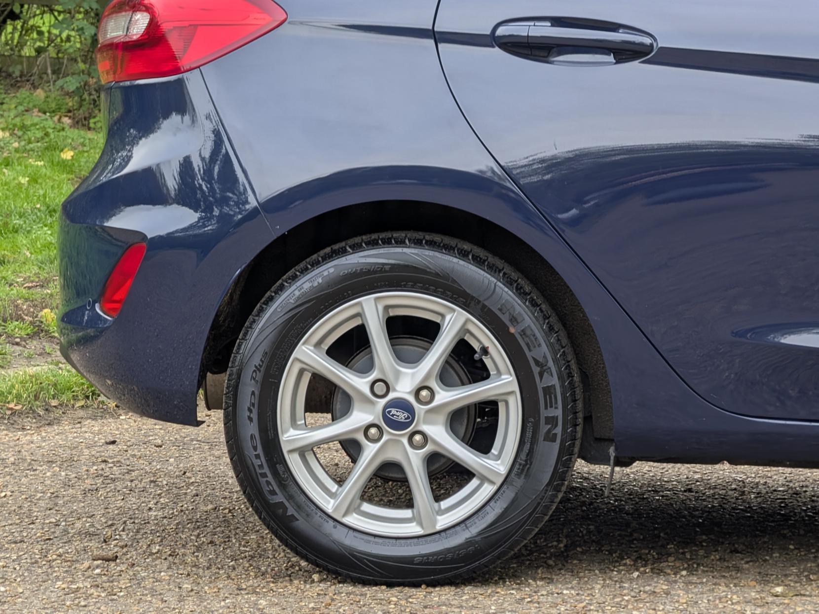 Ford Fiesta 1.0T EcoBoost GPF Zetec Hatchback 5dr Petrol Auto Euro 6 (s/s) (100 ps)