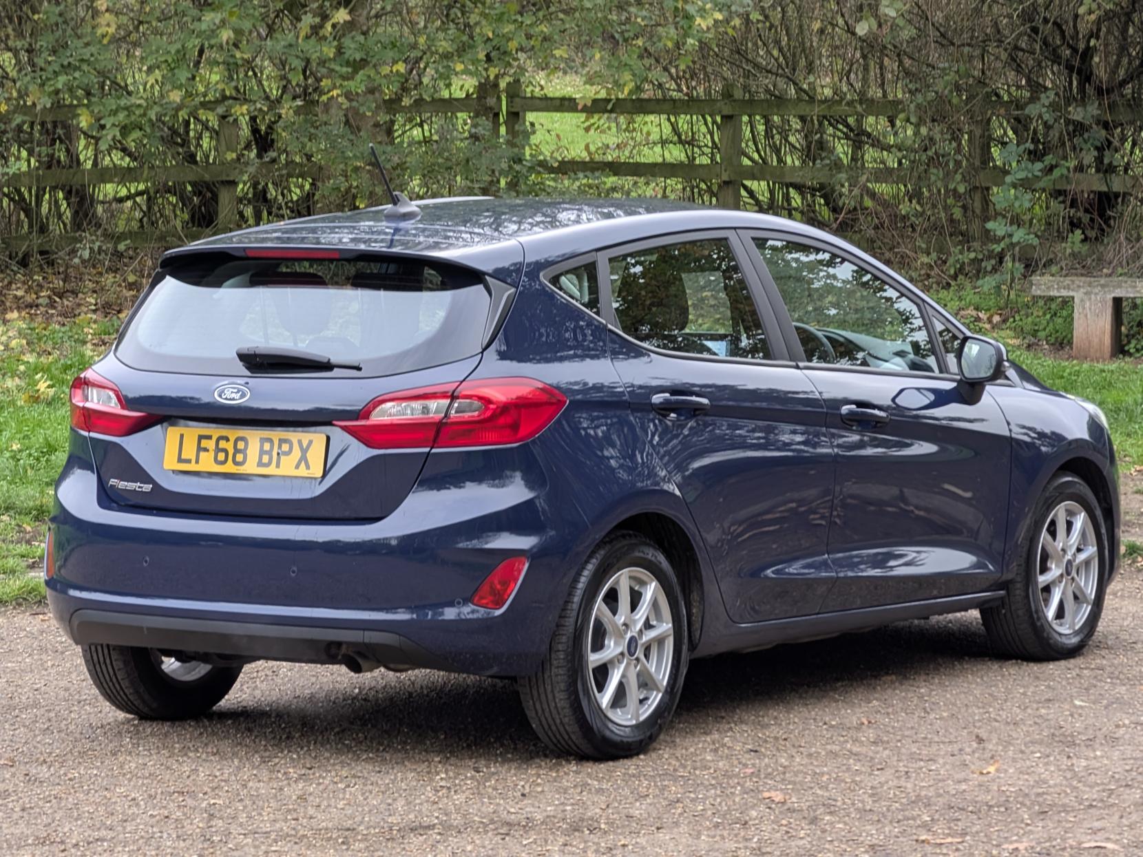 Ford Fiesta 1.0T EcoBoost GPF Zetec Hatchback 5dr Petrol Auto Euro 6 (s/s) (100 ps)